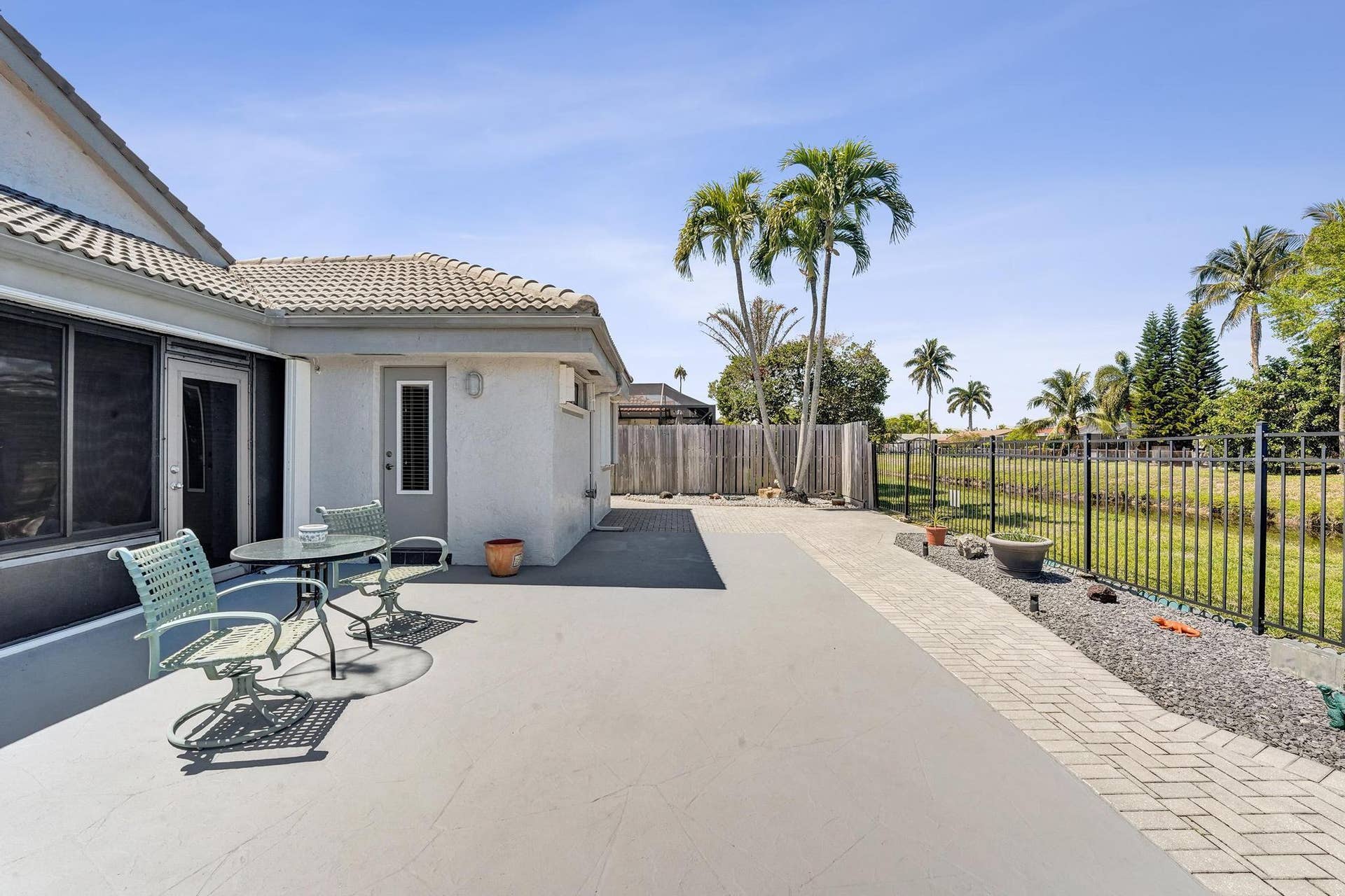 9355 NW 18TH Drive, Plantation, FL 33322 Backyard
