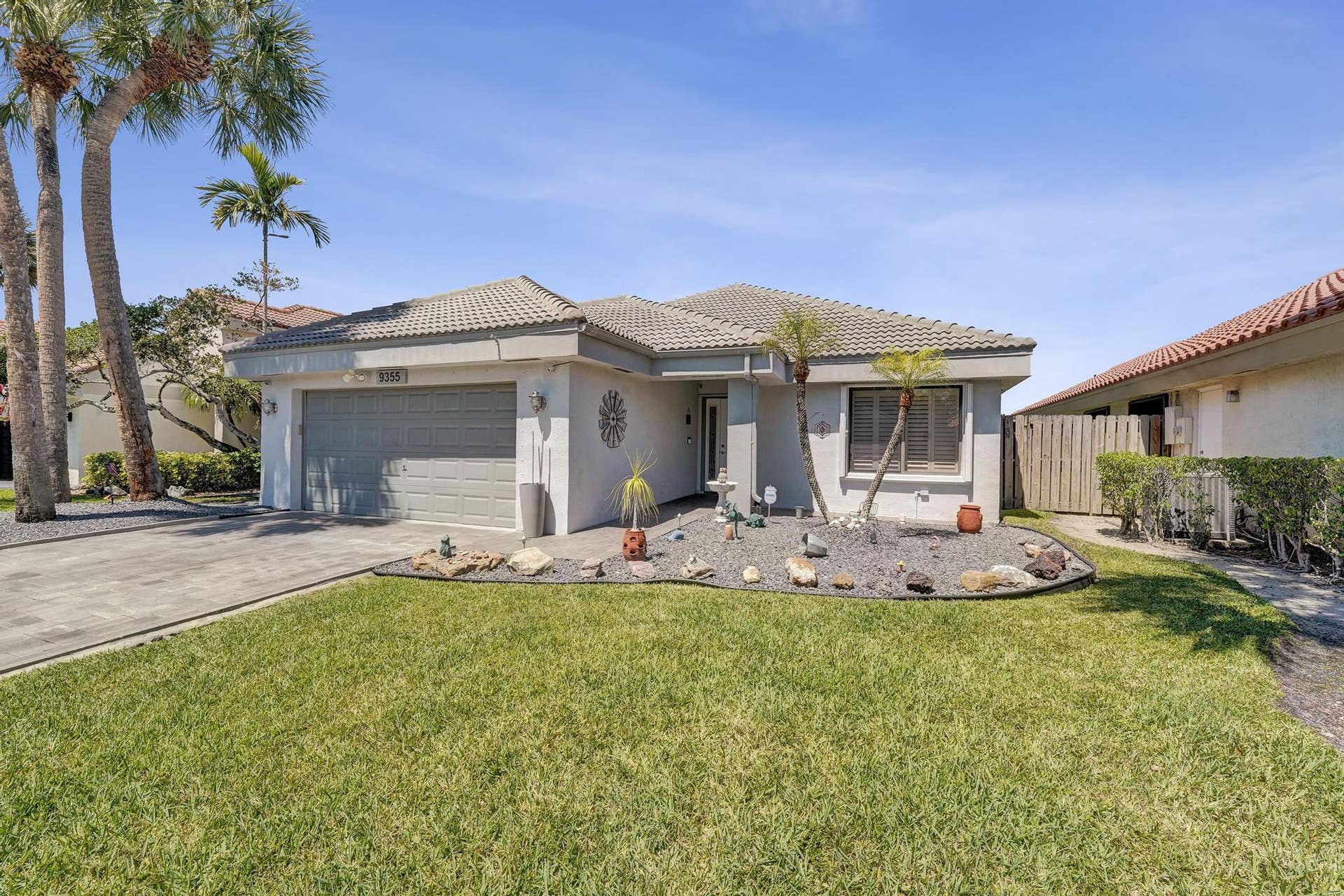 9355 NW 18TH Drive, Plantation, FL 33322 Your new home