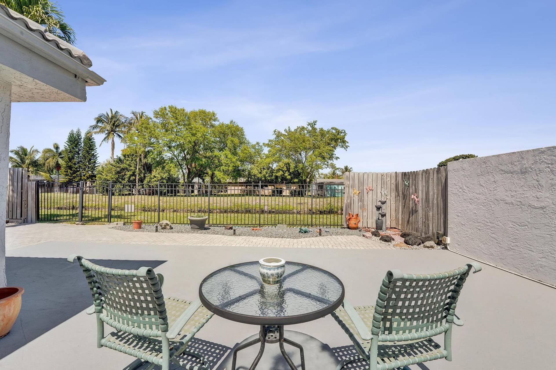 9355 NW 18TH Drive, Plantation, FL 33322 Waterfront view