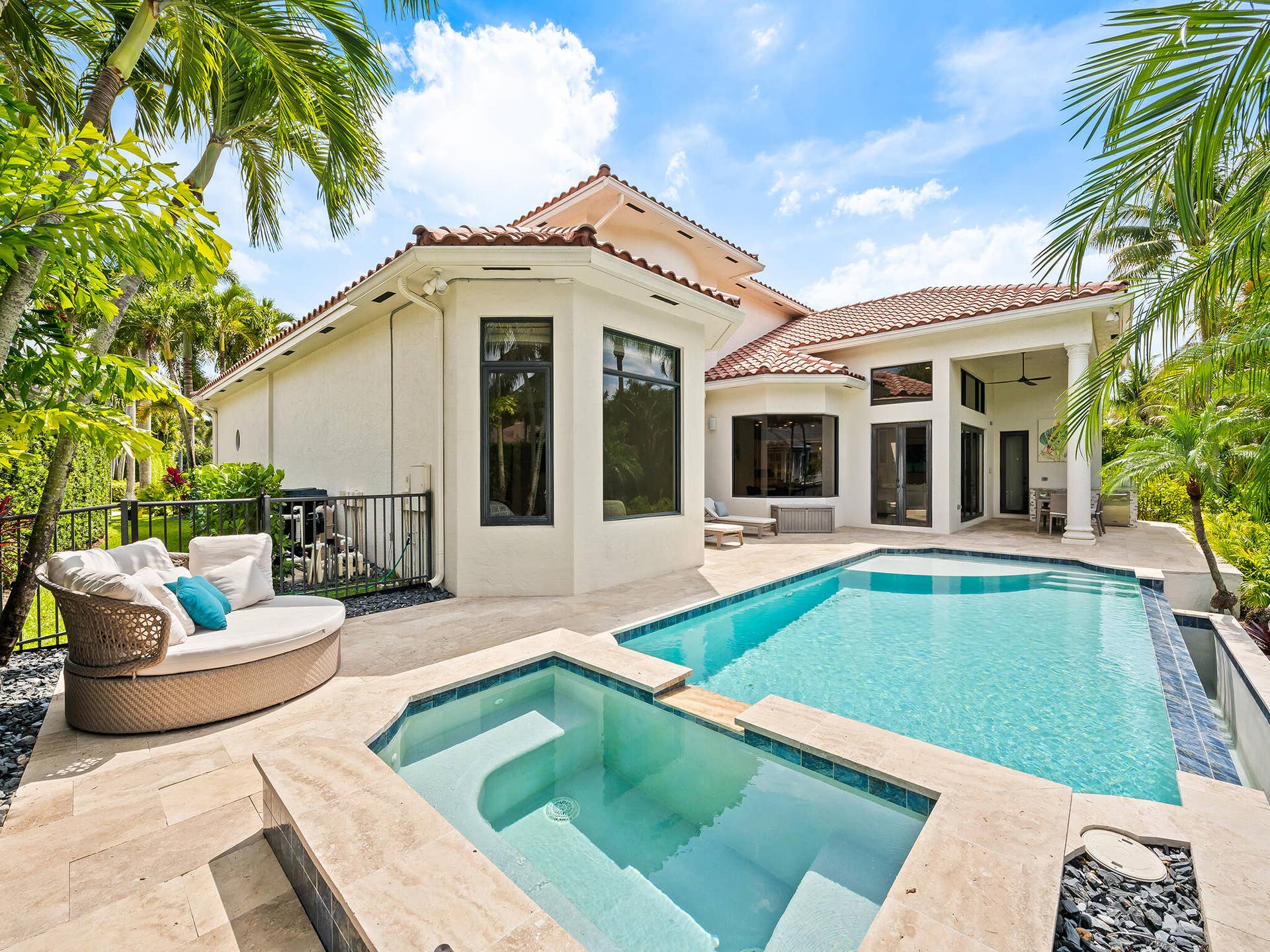 10241 KEY PLUM Street, Plantation, FL 33324 Heated Pool and Spa