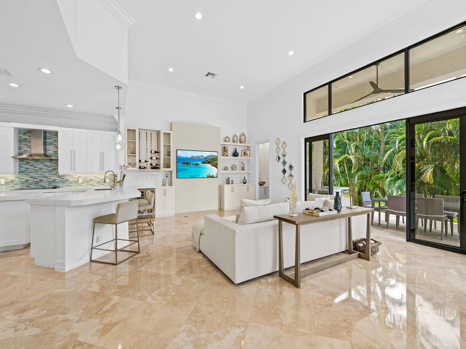 10241 KEY PLUM Street, Plantation, FL 33324 Family Room off Kitchen