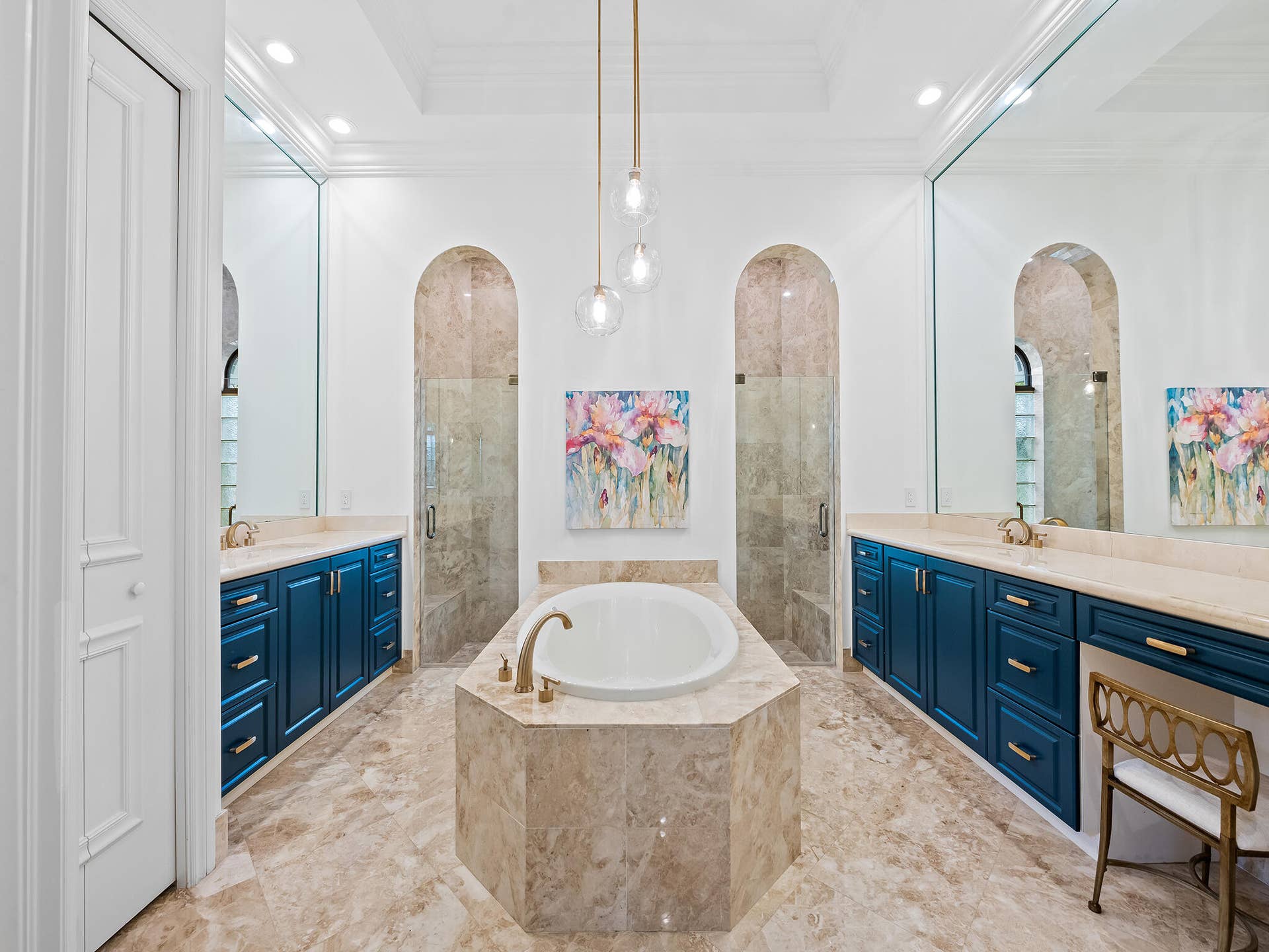 10241 KEY PLUM Street, Plantation, FL 33324 Primary Bath with Separate Vanities and Air Bath Tub