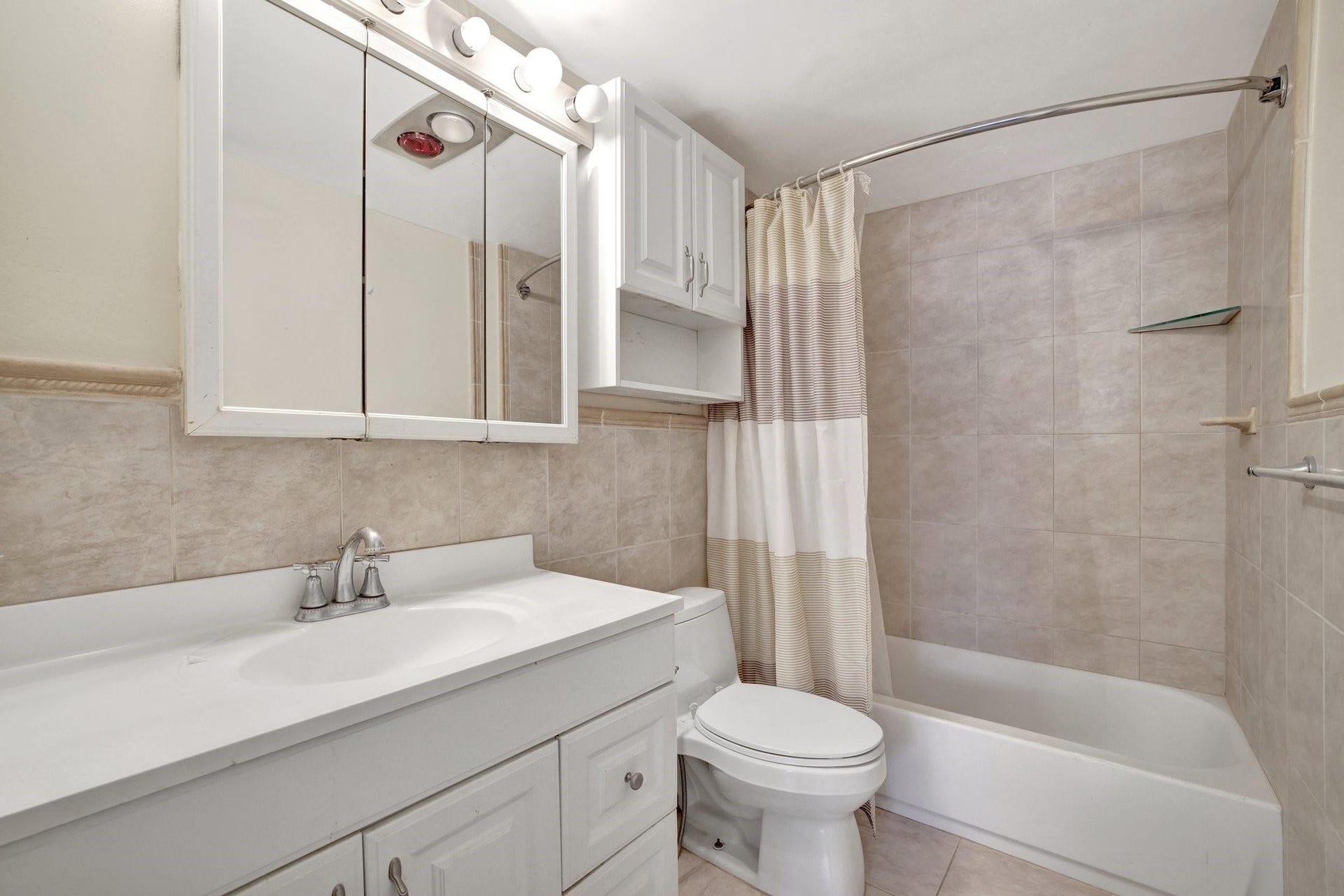 917 NE 16th Avenue, #7, Fort Lauderdale, FL 33304 Primary Bedroom