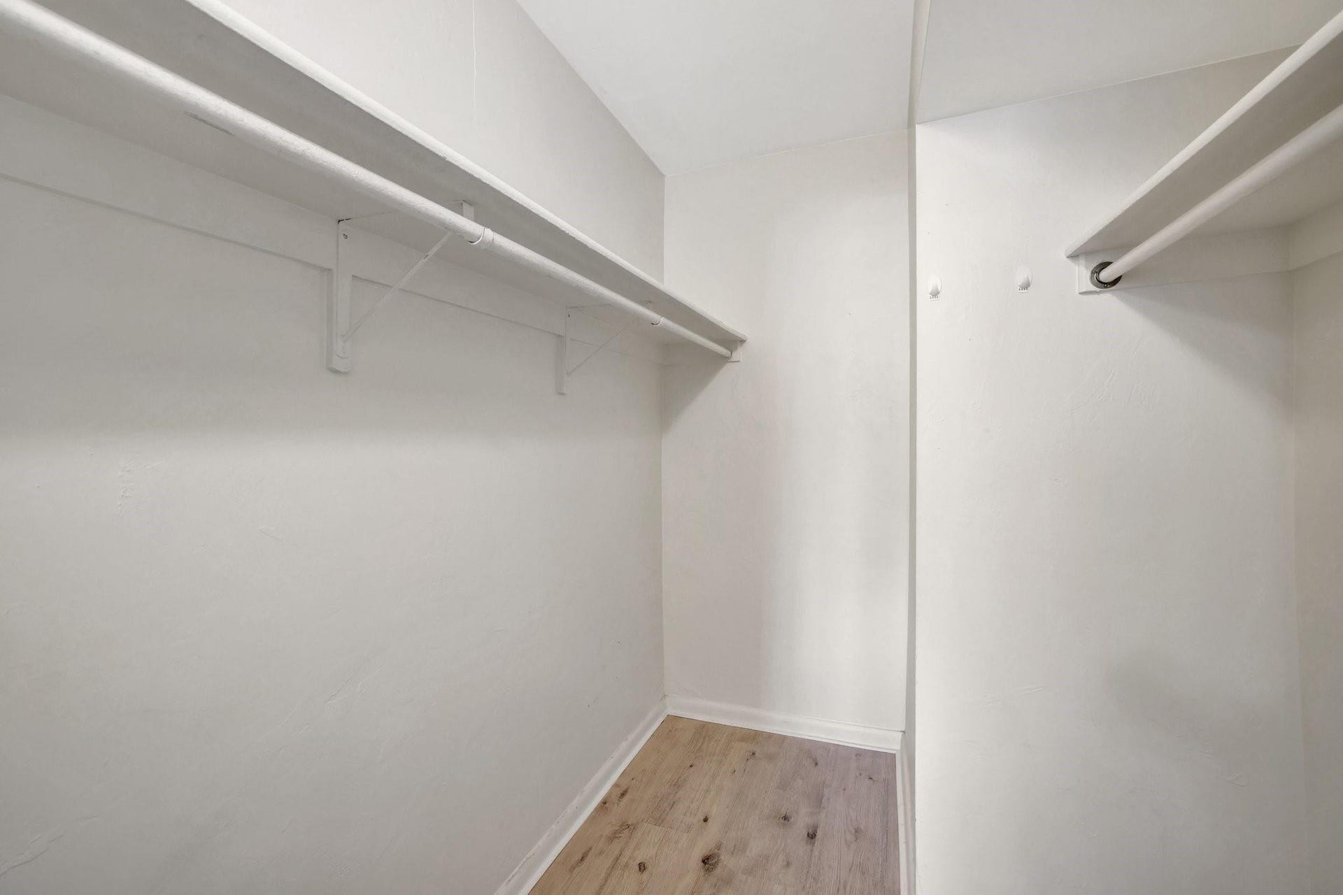 917 NE 16th Avenue, #7, Fort Lauderdale, FL 33304 Primary Bedroom Walk-in Closet