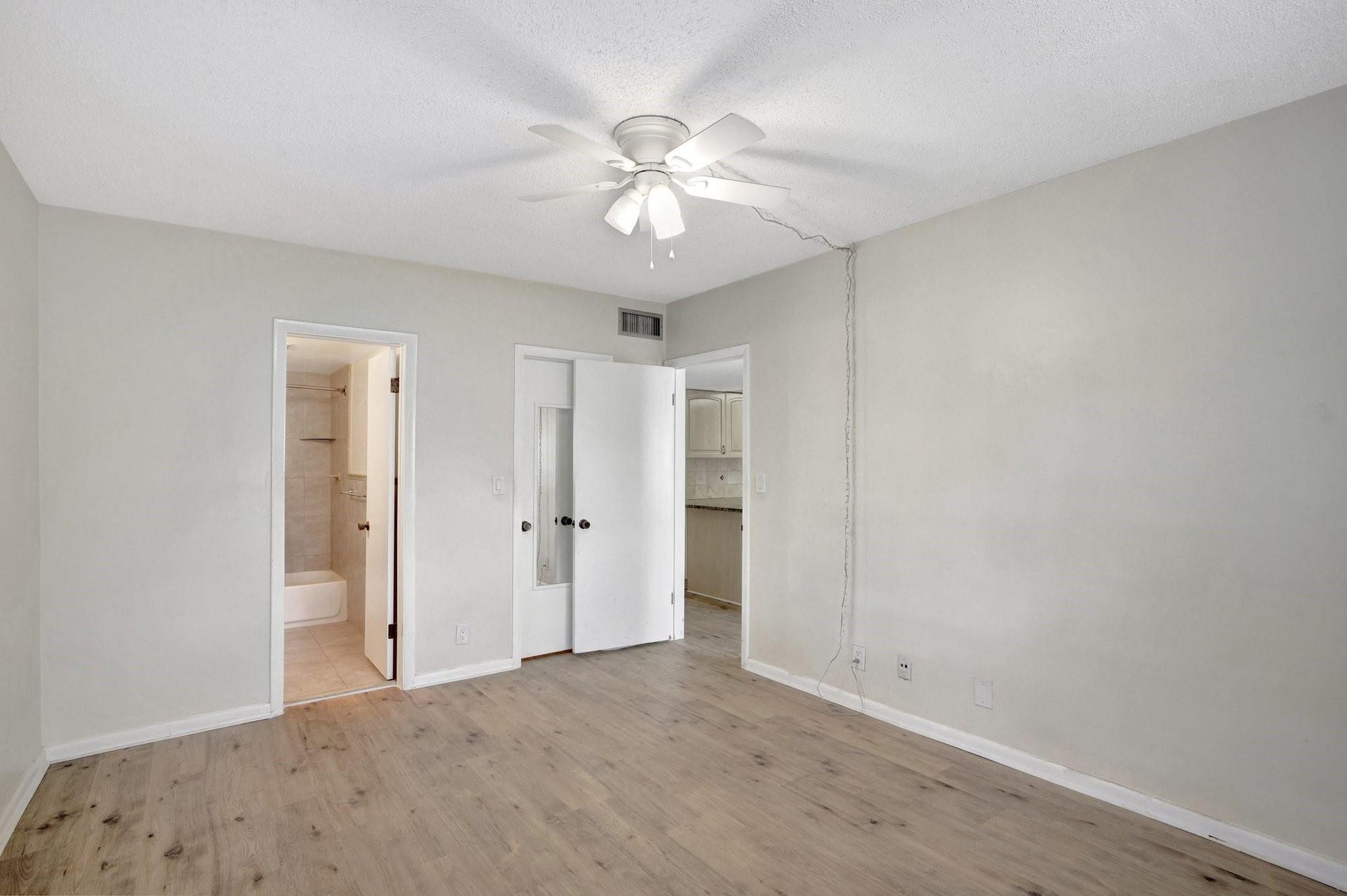 917 NE 16th Avenue, #7, Fort Lauderdale, FL 33304 Primary Bedroom