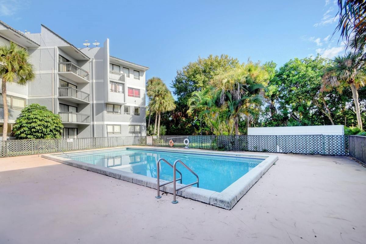 1950 N CONGRESS Avenue, #403, West Palm Beach, West Palm Beach, FL 33401 Photo 10
