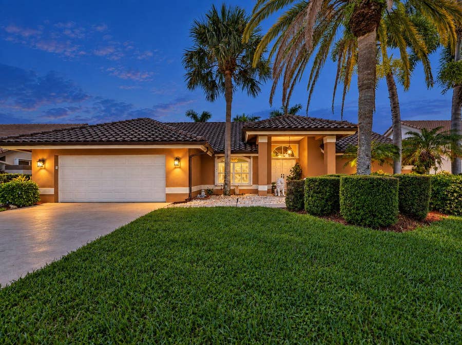Property photo for 6001 Wedgewood Village Circle, Lake Worth, FL