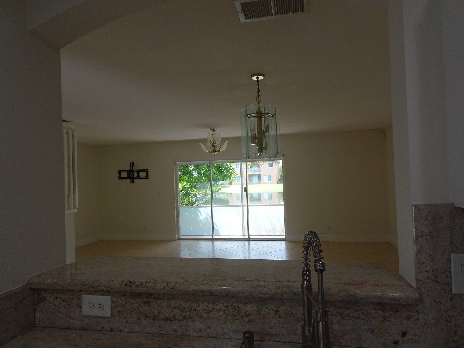 8002 Big Pine Way, Riviera Beach, FL 33407 DSC01939