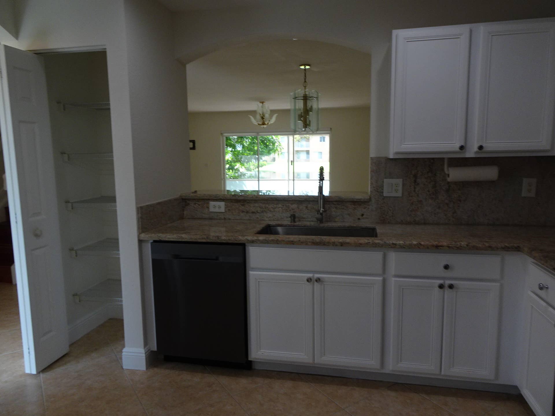 8002 Big Pine Way, Riviera Beach, FL 33407 DSC01938