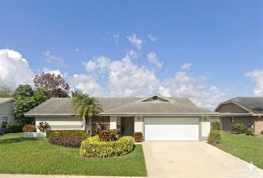 Property photo for 142 PARKWOOD Drive, Royal Palm Beach, FL