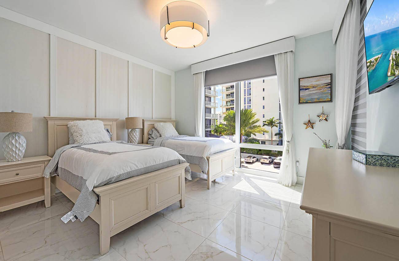 1 WATER CLUB Way, #504, North Palm Beach, FL 33408 1 Water Club way #504 - Photo Packet14