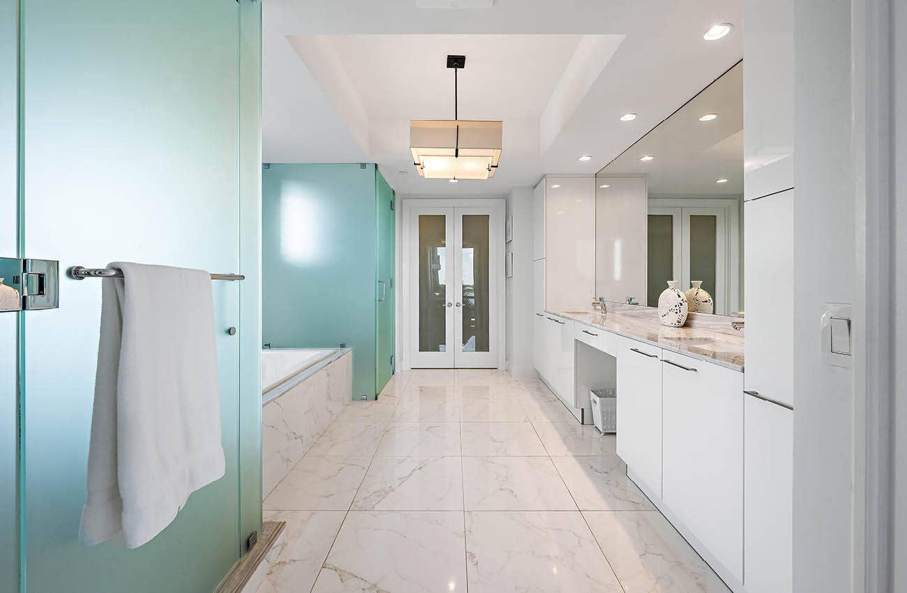 1 WATER CLUB Way, #504, North Palm Beach, FL 33408 1 Water Club way #504 - Photo Packet10