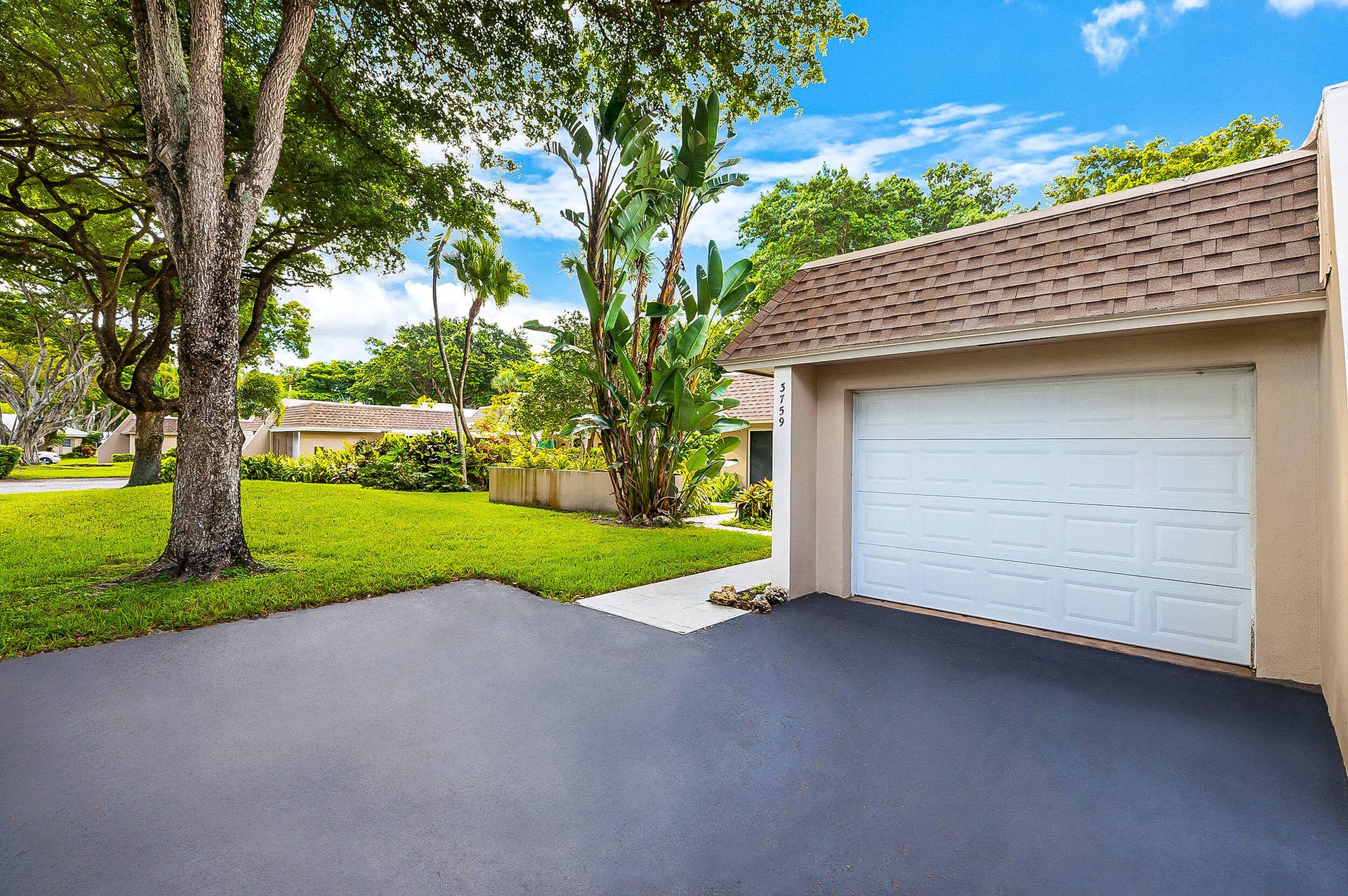 3759 Oaks Clubhouse Drive, #P7, Pompano Beach, FL 33069 3759OaksClubhouseDr-PompanoBeach,Natalia