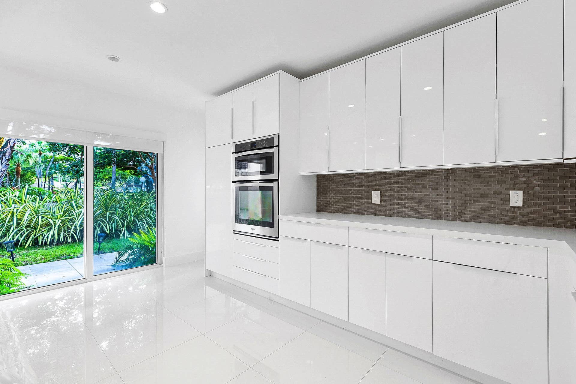 3759 Oaks Clubhouse Drive, #P7, Pompano Beach, FL 33069 3759OaksClubhouseDr-PompanoBeach,Natalia