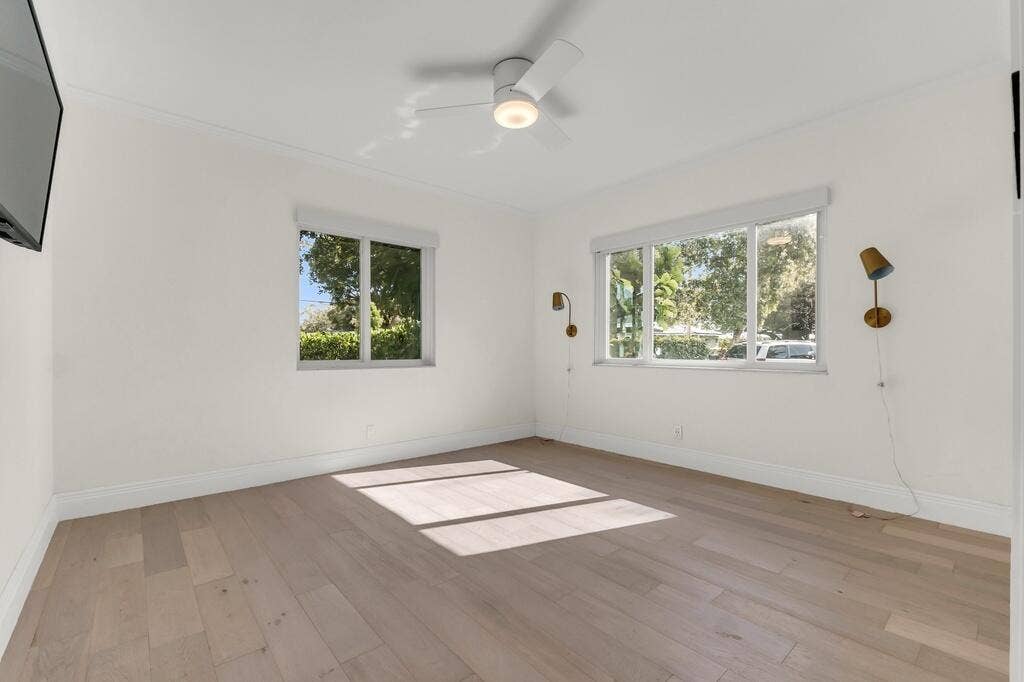 2nd bedroom