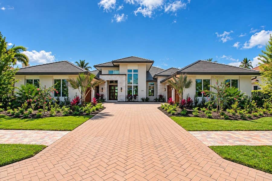 Property photo for 104 SE RIO CASARANO, Port St Lucie, FL