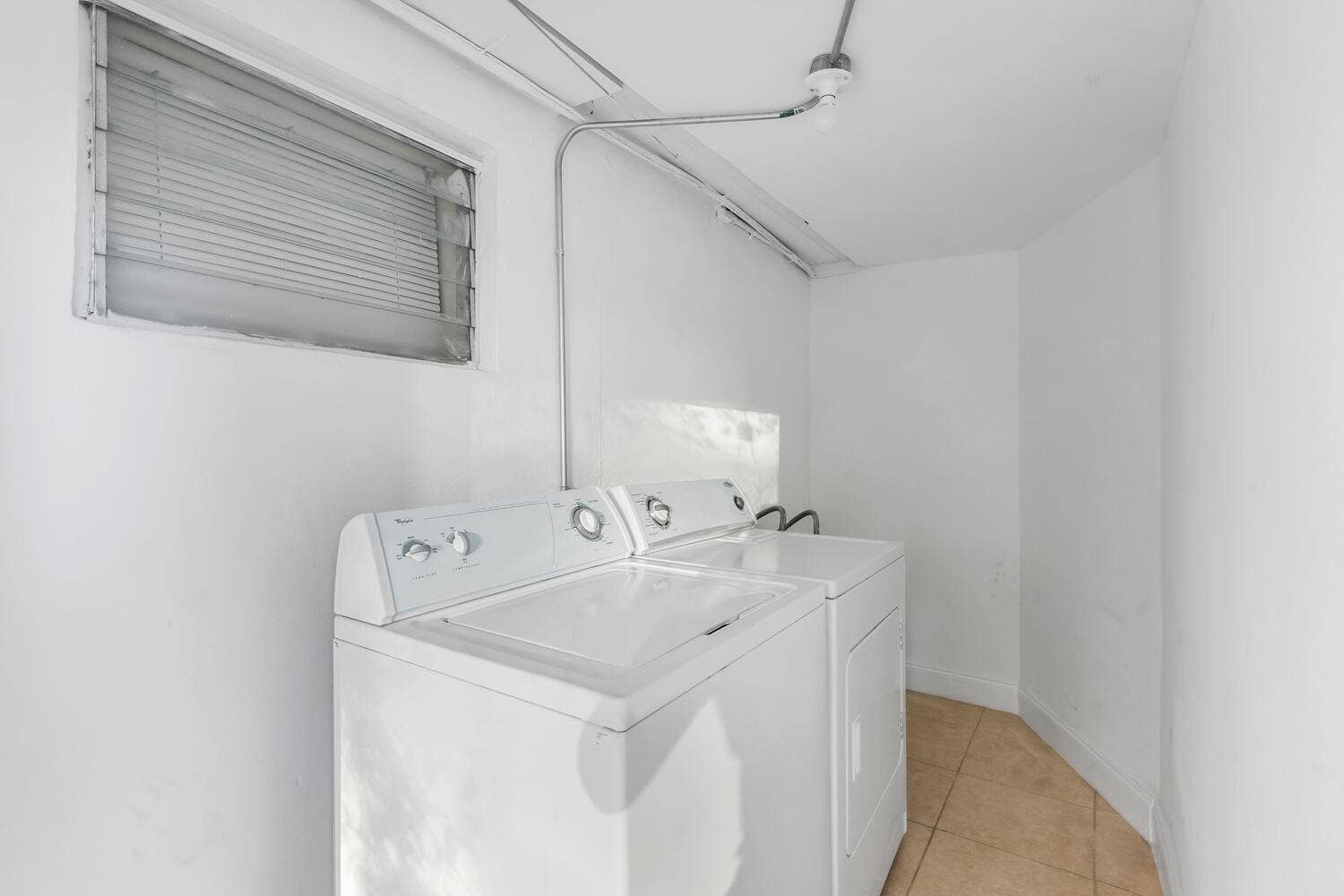 5073 SW 28th Avenue, Dania Beach, FL 33312 ShowImage (6)