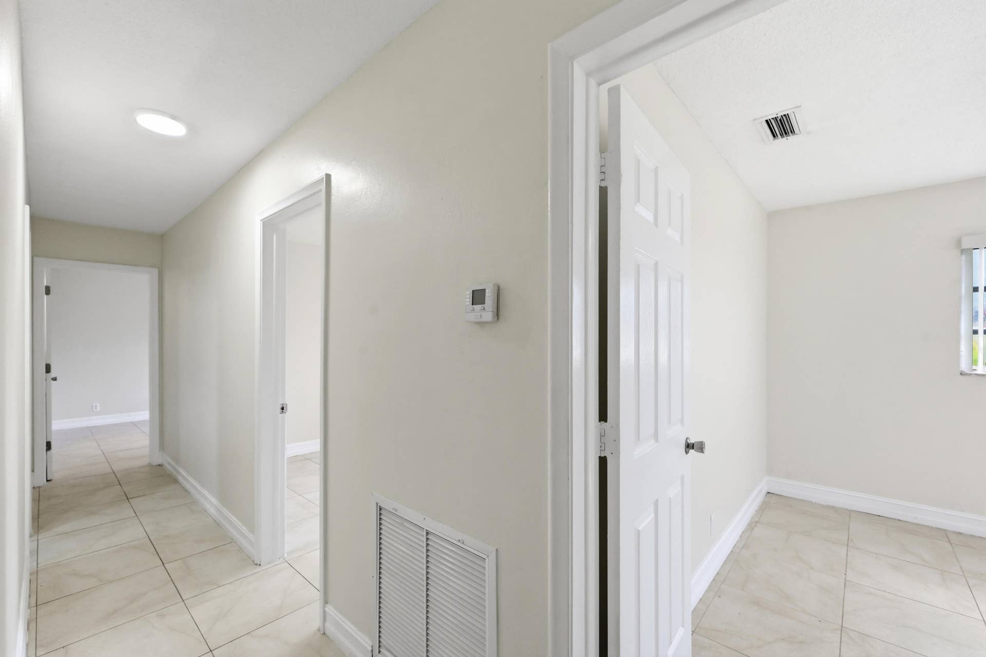 11_hallway