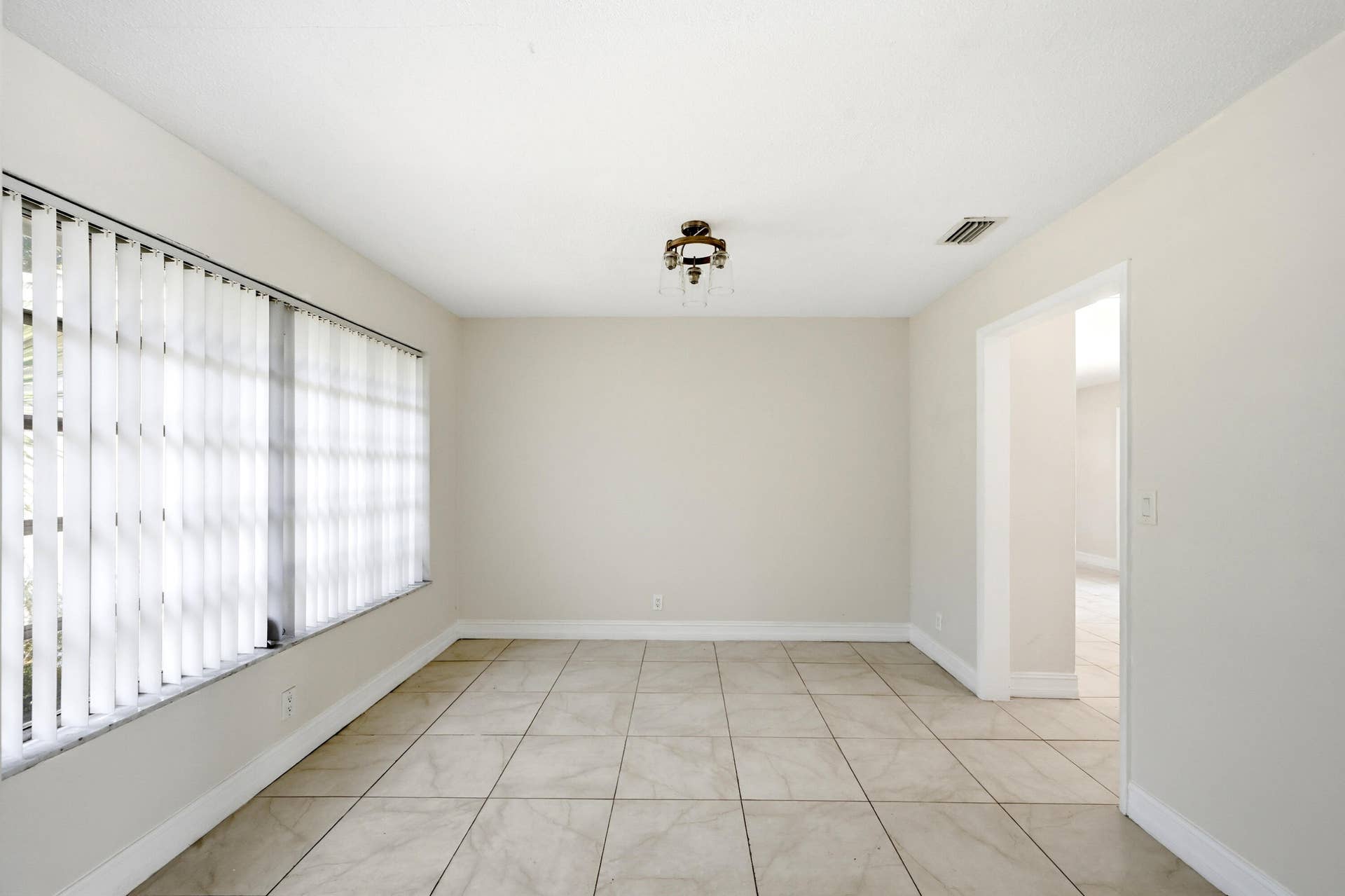 08_dining room