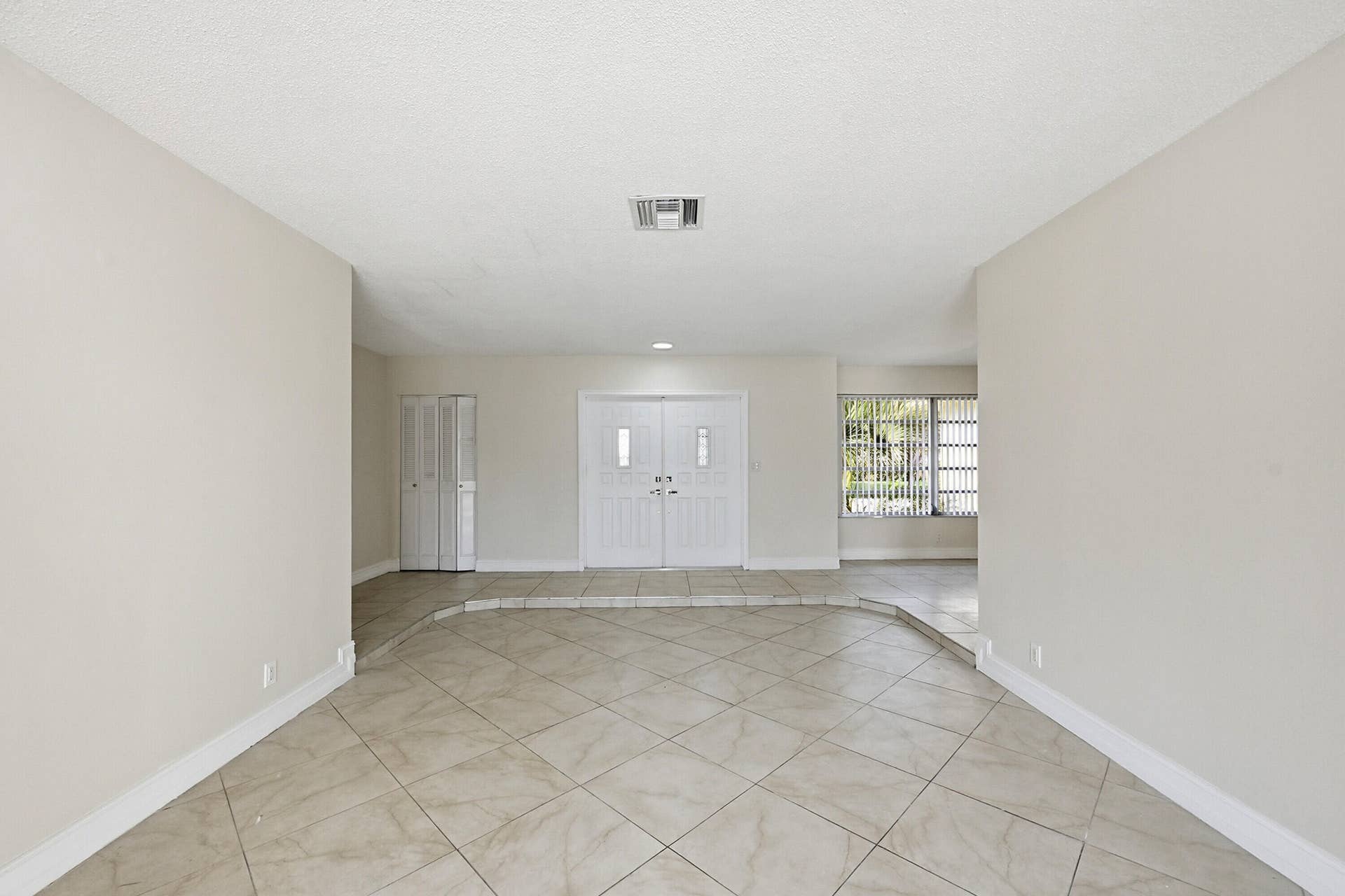 06_living room