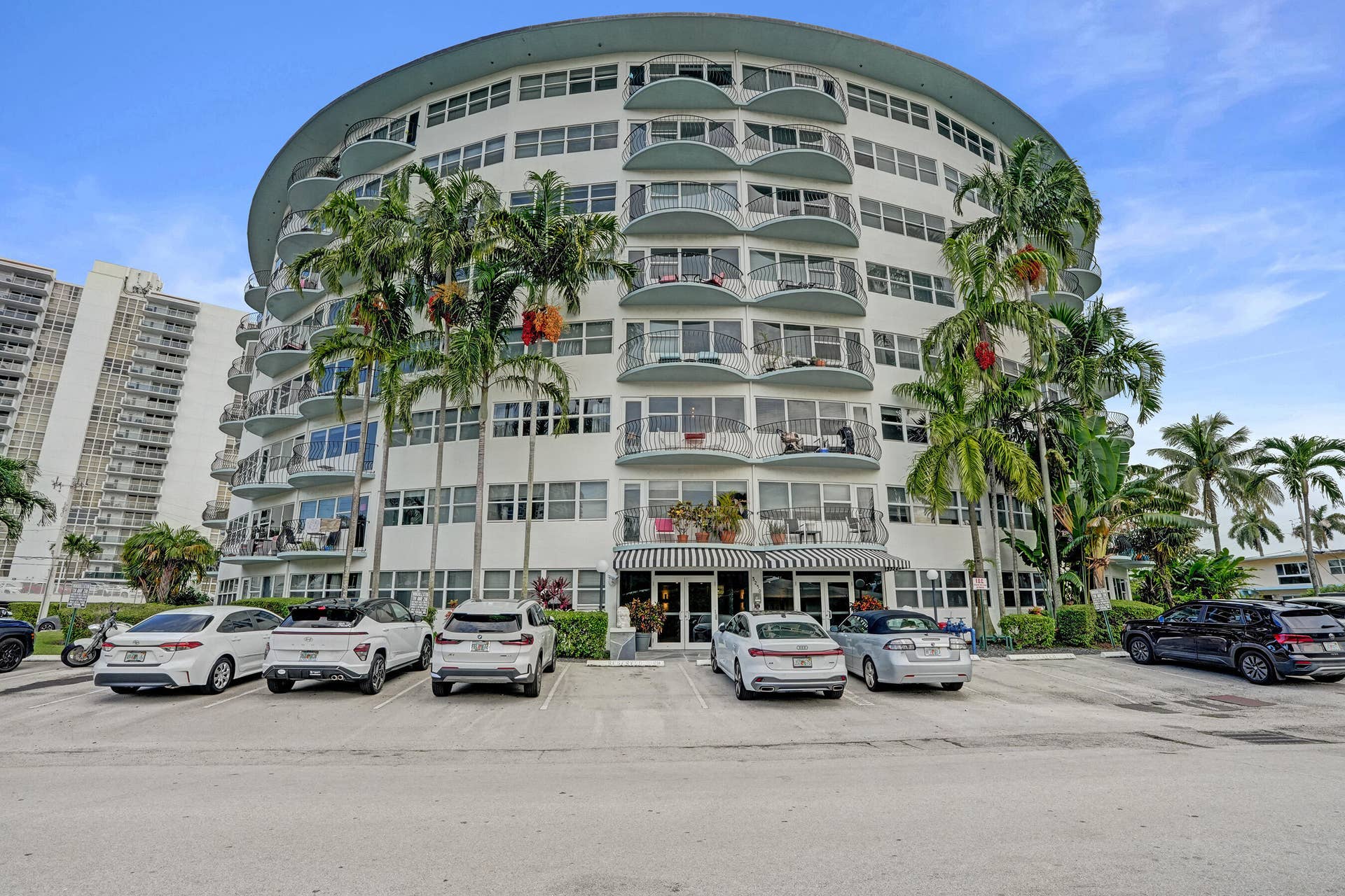 3250 NE 28TH Street, #306, Fort Lauderdale, Fort Lauderdale, FL 33308 Welcome to Le Cercle by the Beach