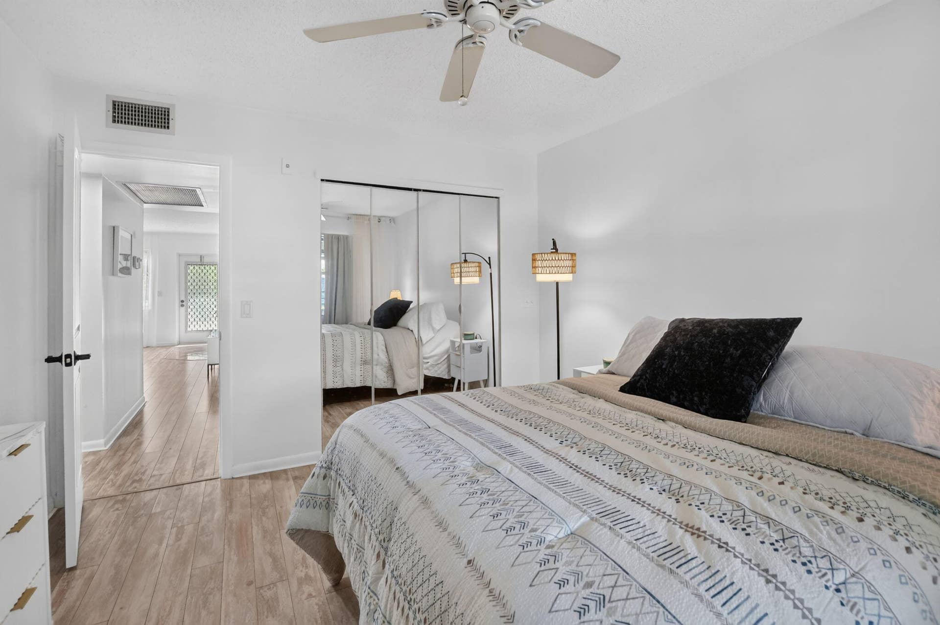 539 Durham S, Deerfield Beach, FL 33442 17-web-or-mls-DSC_0290