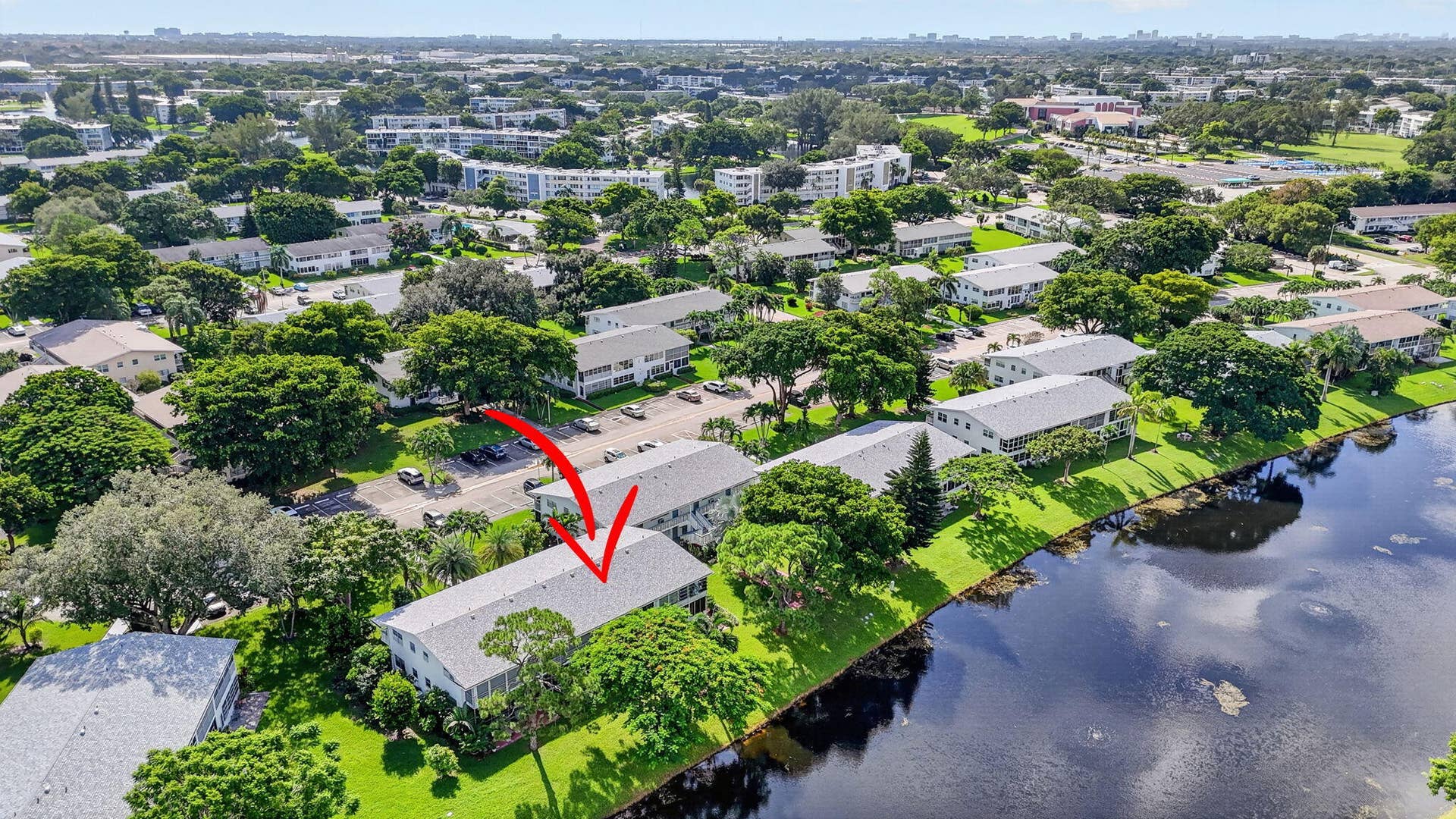 539 Durham S, Deerfield Beach, FL 33442 34-web-or-mls-DJI_20260916223619_0744_D_