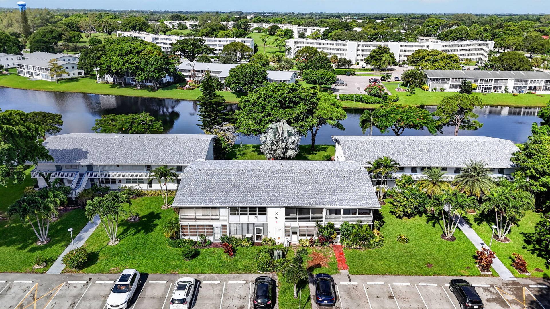 539 Durham S, Deerfield Beach, FL 33442 29-web-or-mls-DJI_20260916223508_0722_D_