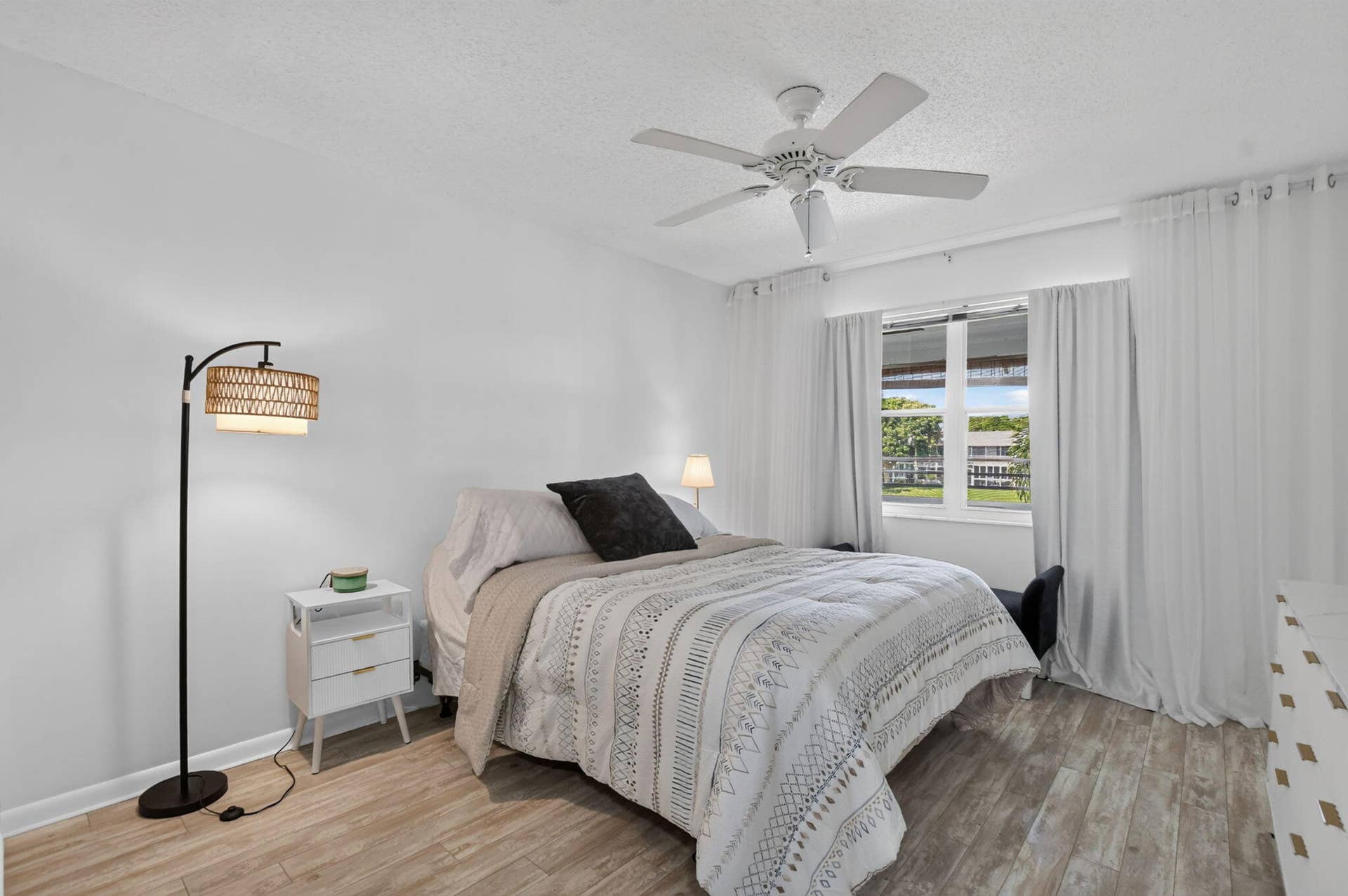 539 Durham S, Deerfield Beach, FL 33442 15-web-or-mls-DSC_0278