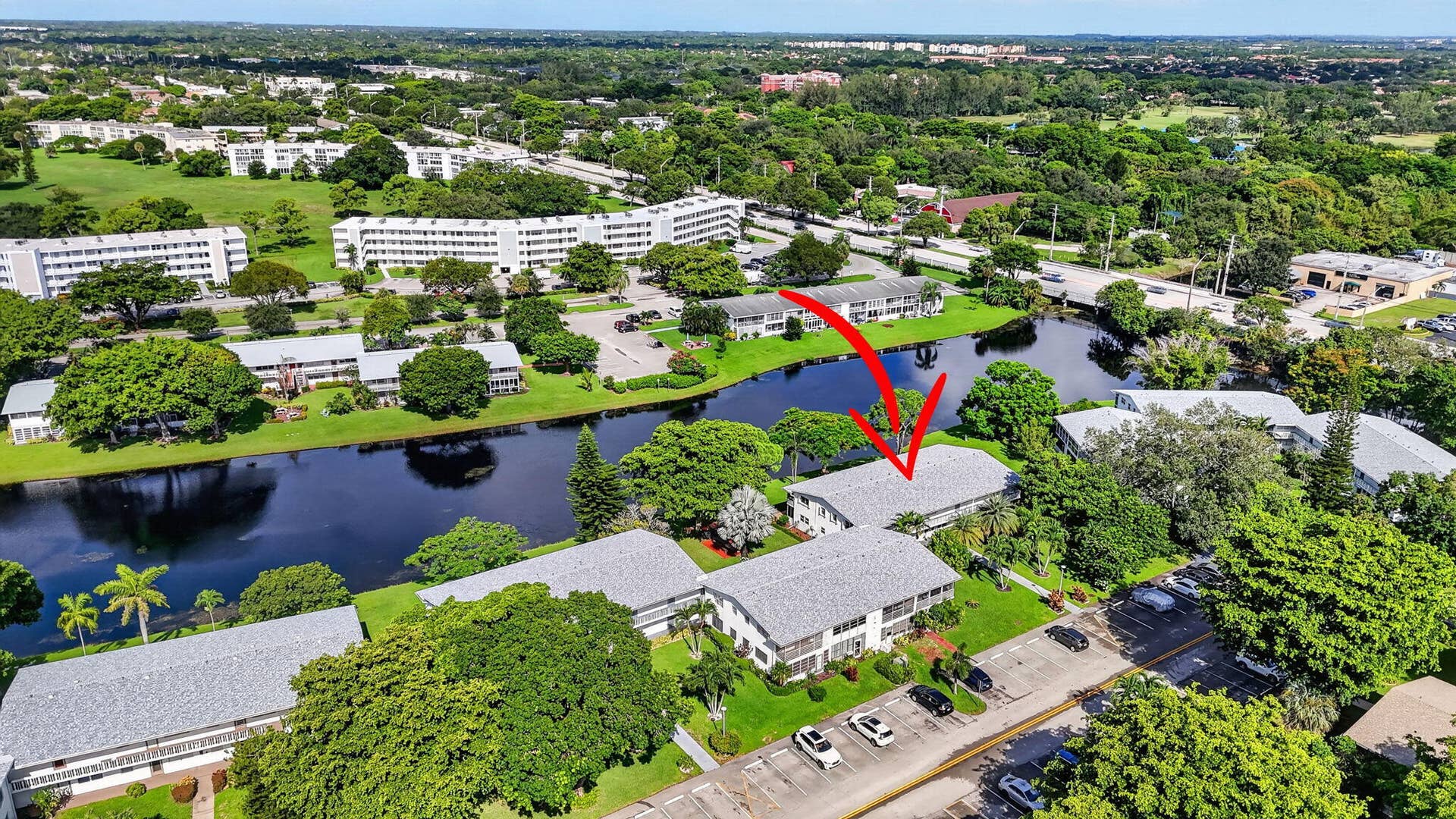 539 Durham S, Deerfield Beach, FL 33442 32-web-or-mls-DJI_20260916223546_0733_D_
