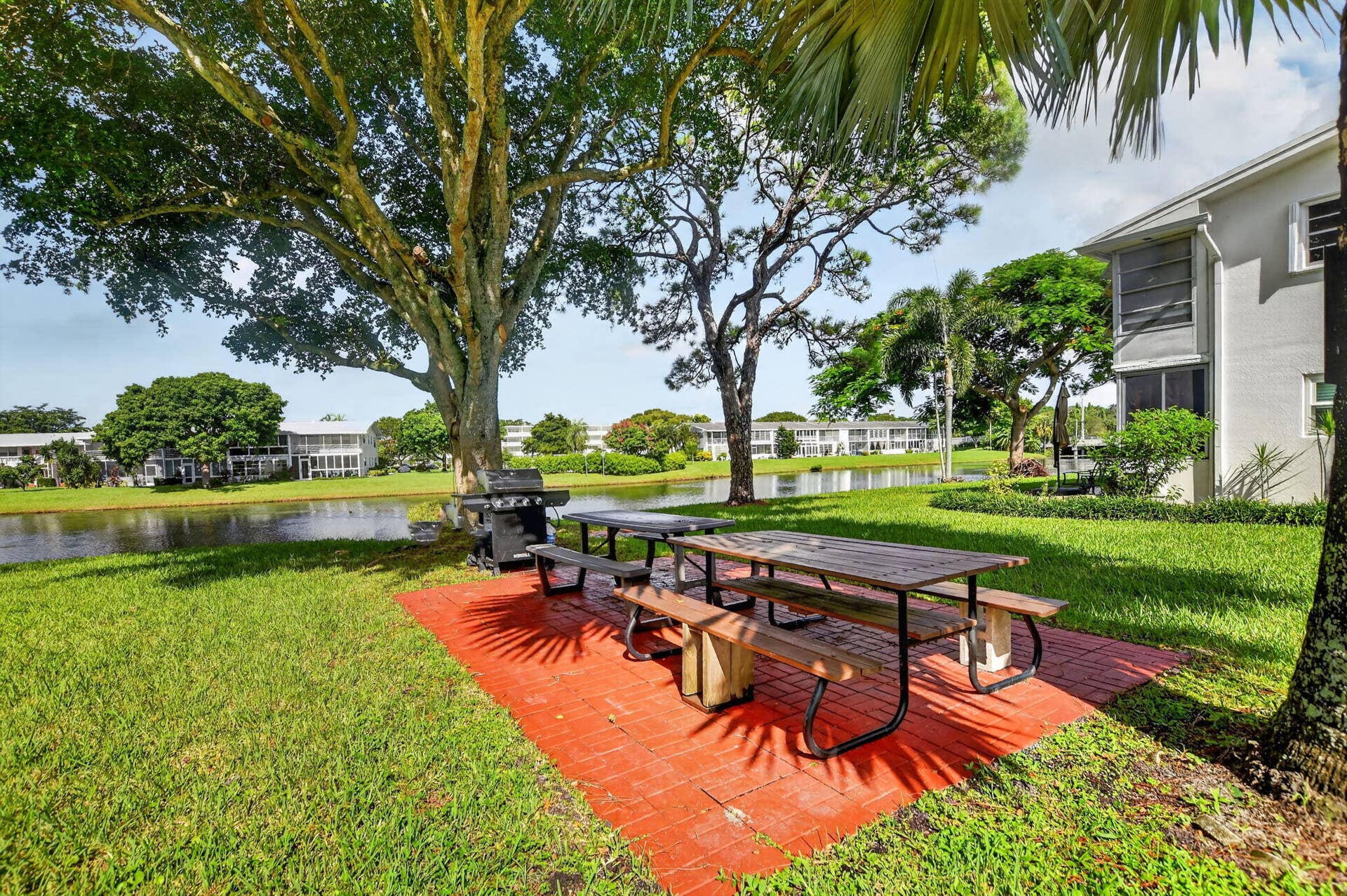 539 Durham S, Deerfield Beach, FL 33442 27-web-or-mls-DSC_0343