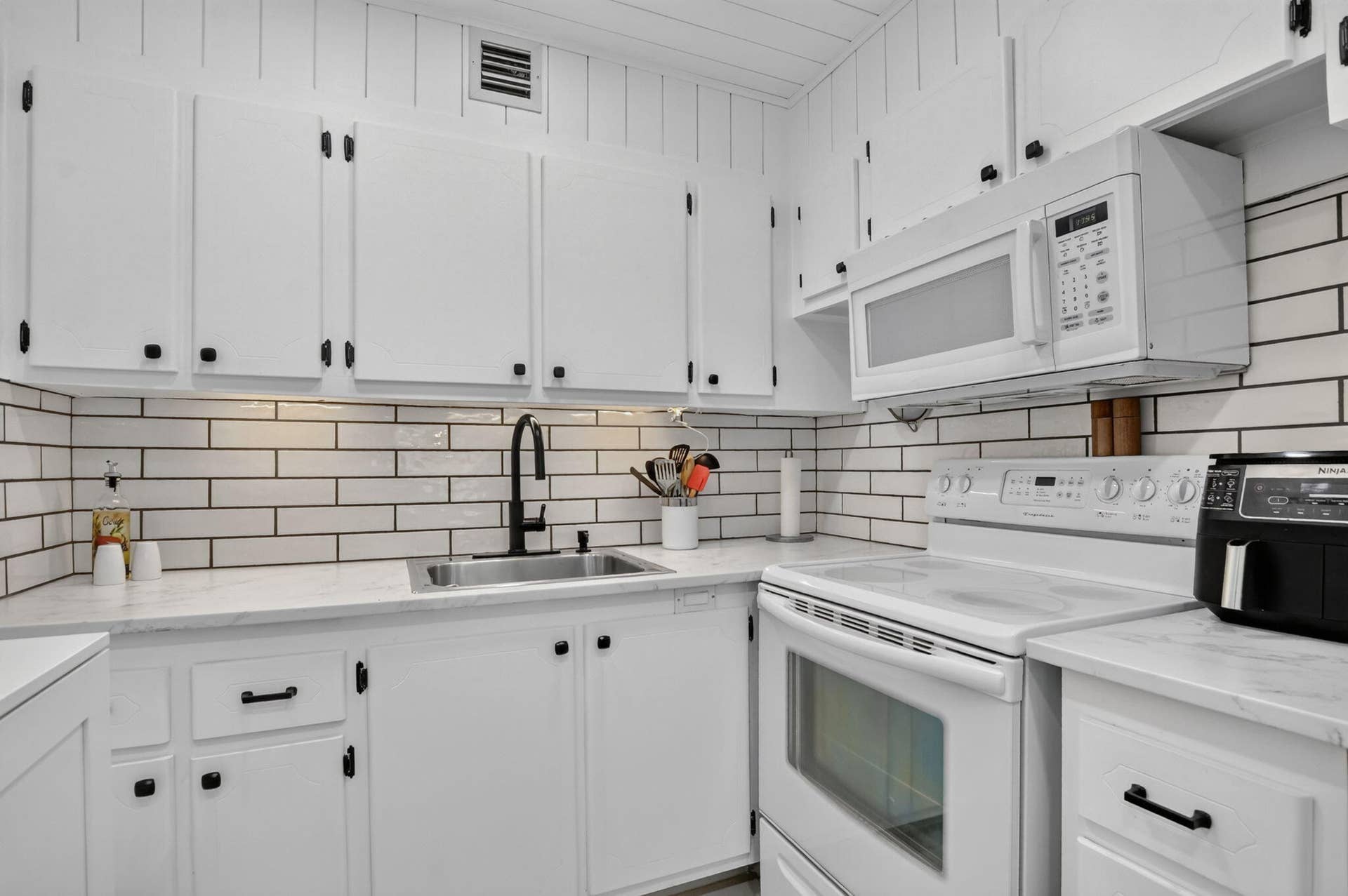 539 Durham S, Deerfield Beach, FL 33442 13-web-or-mls-DSC_0263