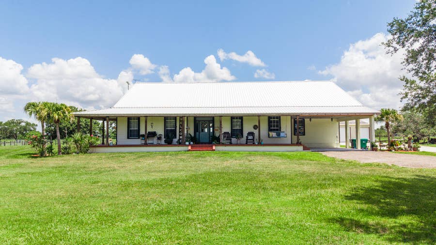 Property photo for 8661 E CENTER Street, Okeechobee, FL