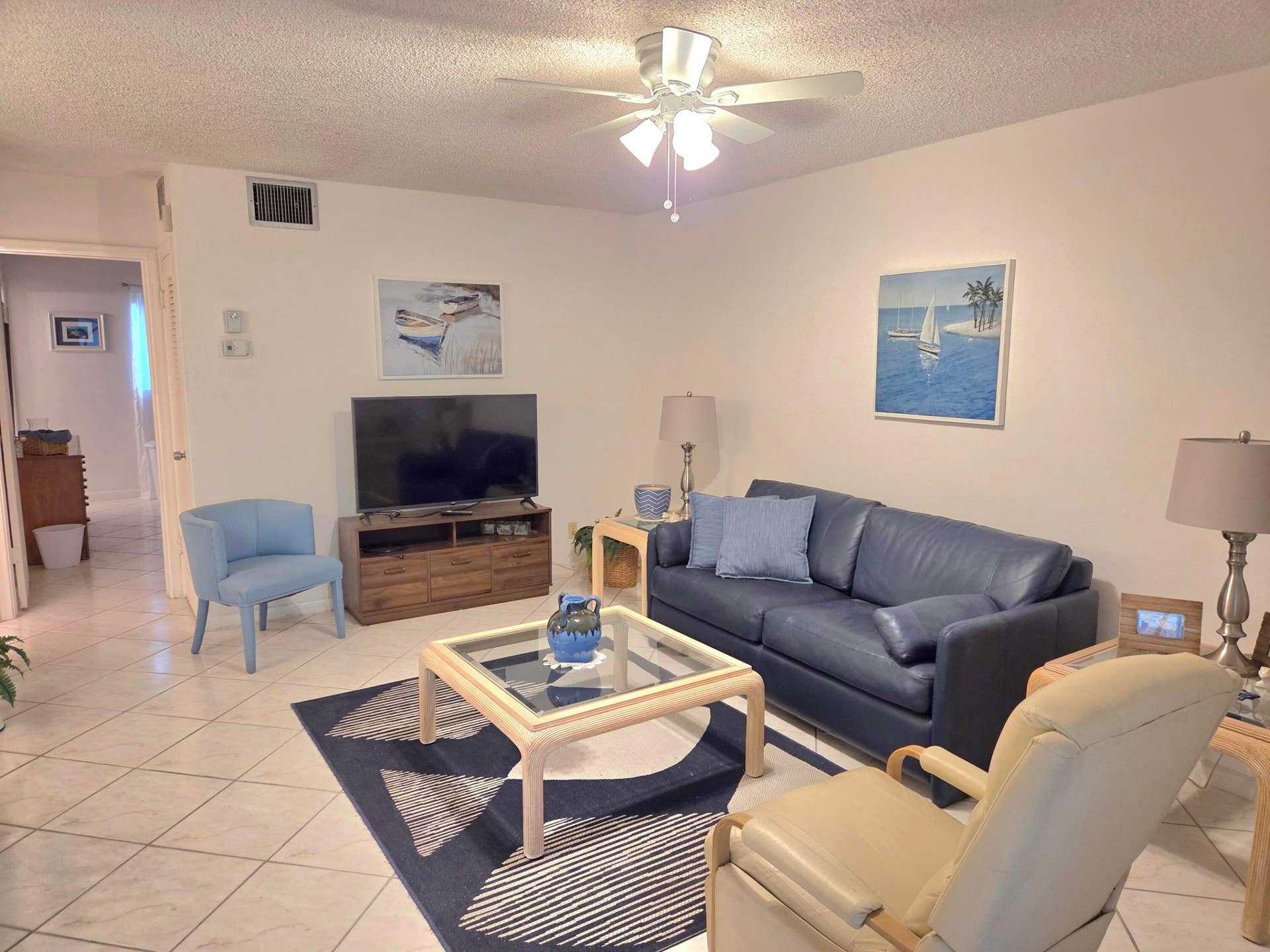 2100 NE 38TH Street, #110, Lighthouse Point, FL 33064 Living Room
