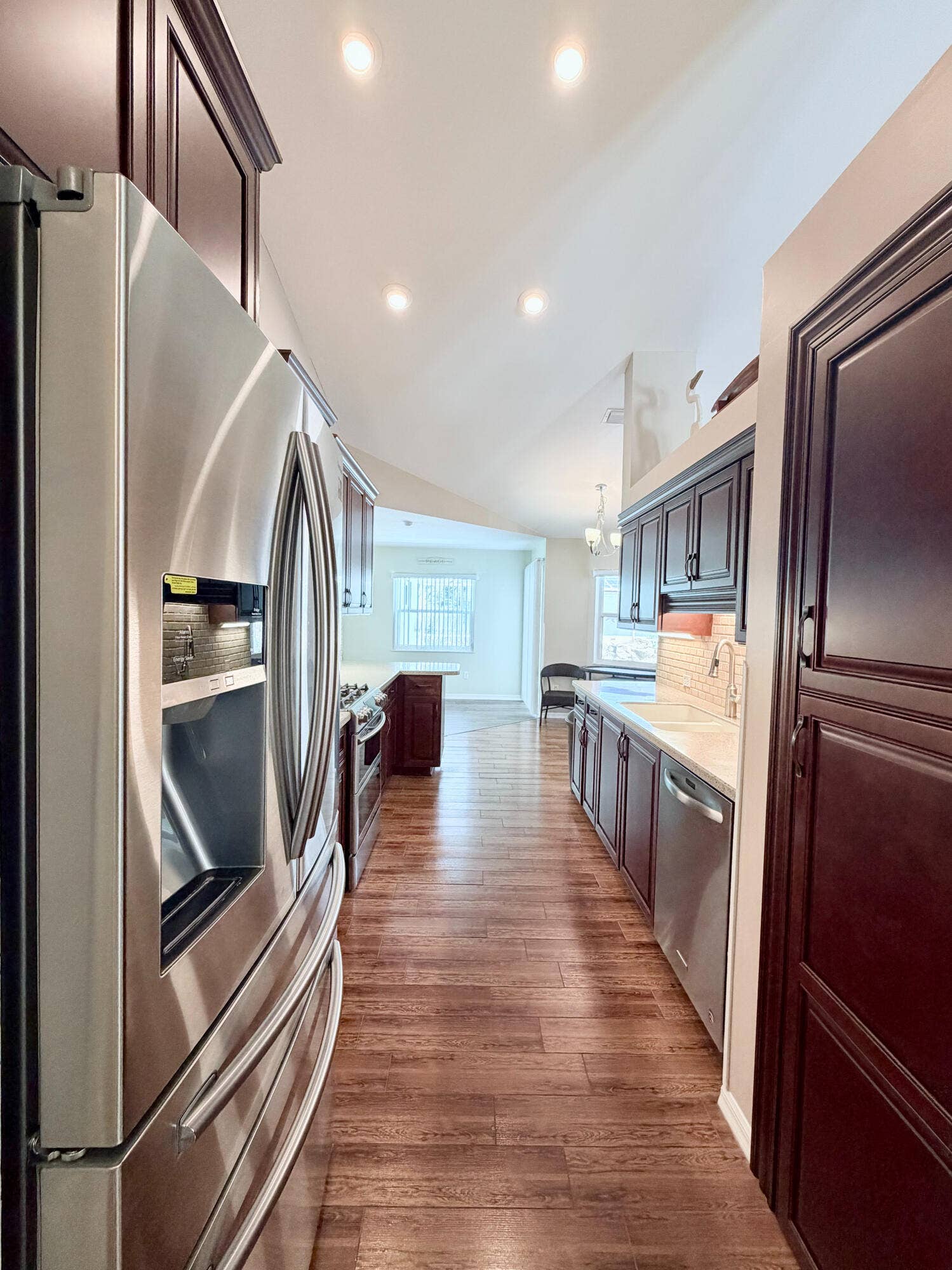 Upgraded Stainless Steel Appliances