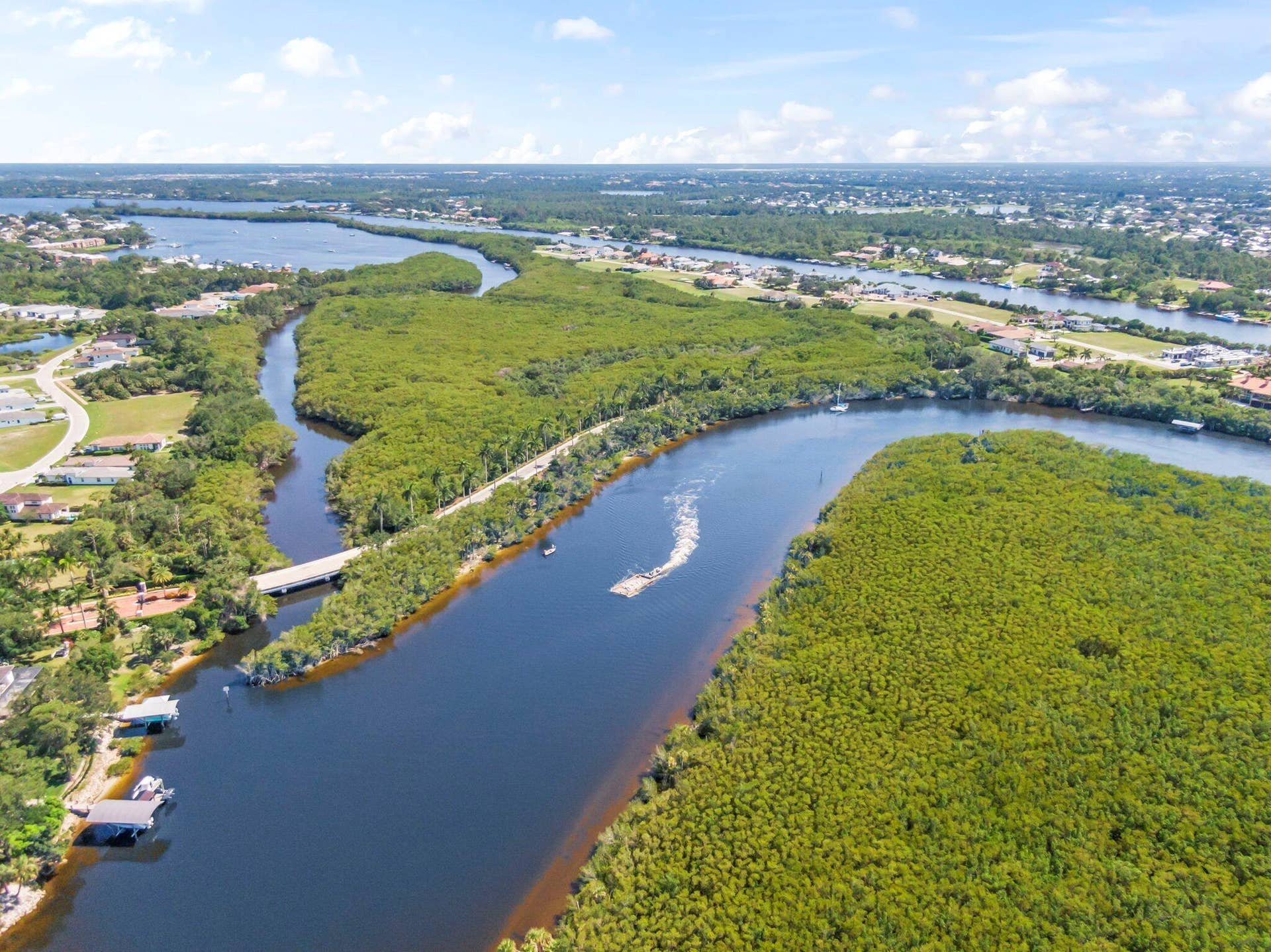 382 SE VIA SANGRO, Port St Lucie, FL 34952 lrg_50-web-or-mls-dji_0467