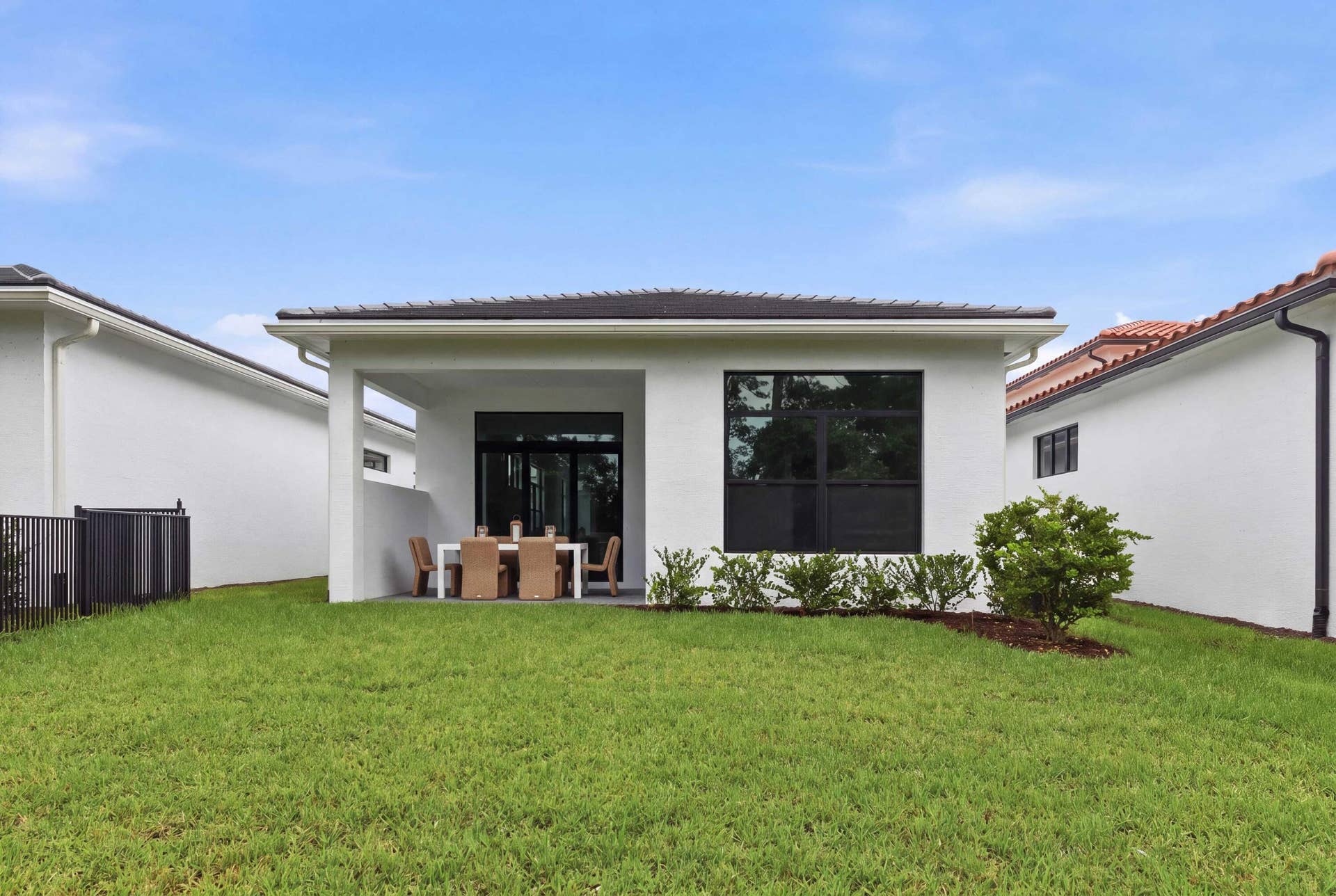 382 SE VIA SANGRO, Port St Lucie, FL 34952 382 SE Via Sangro- (33)