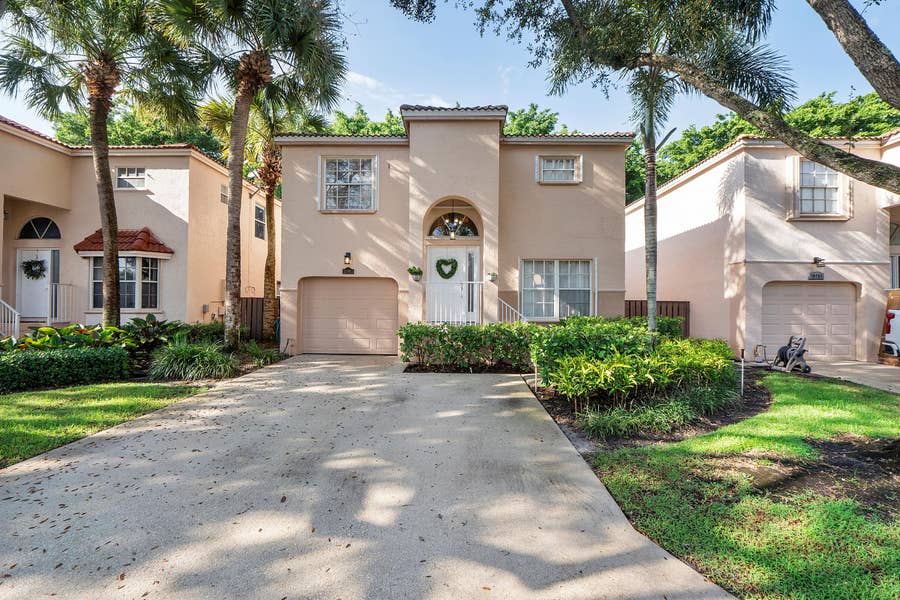 Property photo for 10961 NW 12th Drive, Plantation, FL