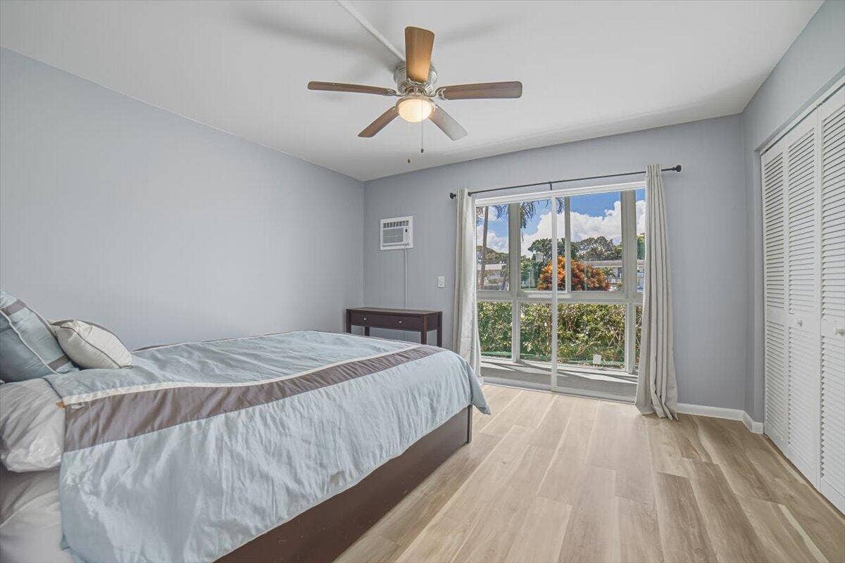 17-Bedroom