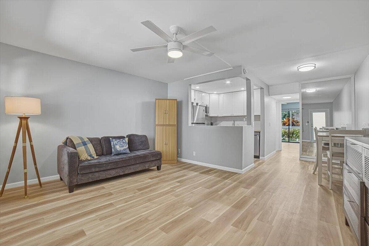 06-Livingroom