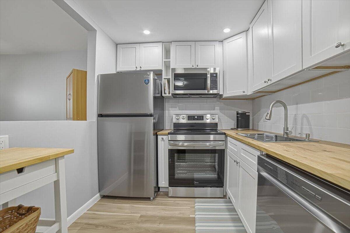13-Kitchen