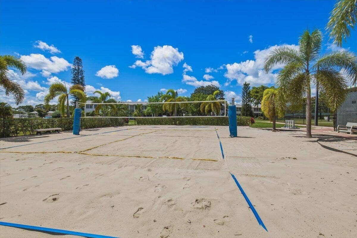 25-Volleyball