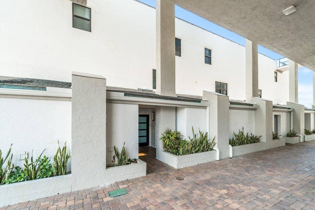 3115 S Ocean Boulevard, #104, Highland Beach, FL 33487 001-3115SouthOceanBoulevard-HighlandBeac