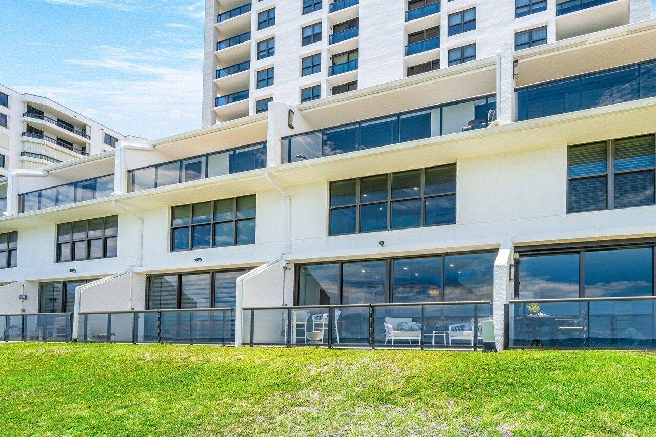 3115 S Ocean Boulevard, #104, Highland Beach, FL 33487 042-3115SouthOceanBoulevard-HighlandBeac