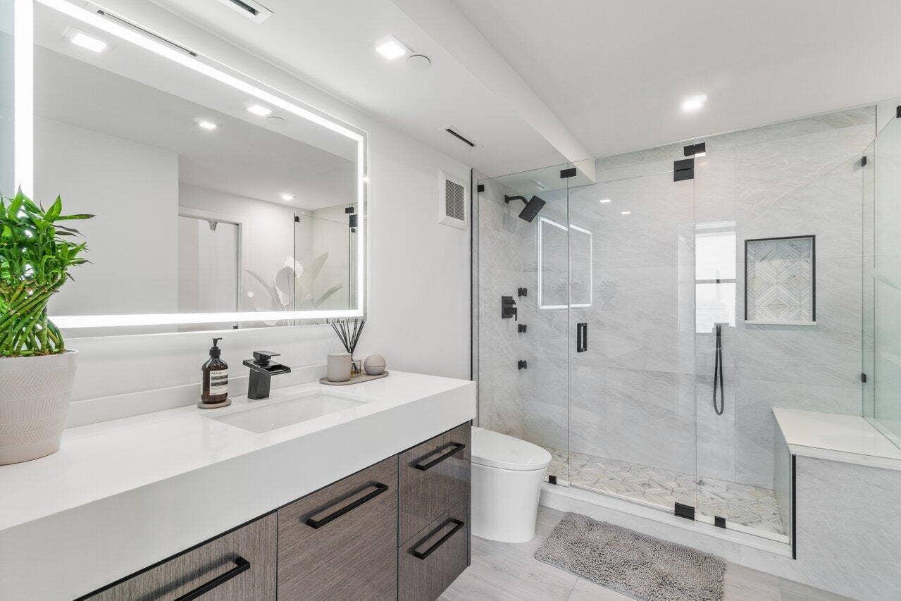 3115 S Ocean Boulevard, #104, Highland Beach, FL 33487 2nd Floor Bath 2