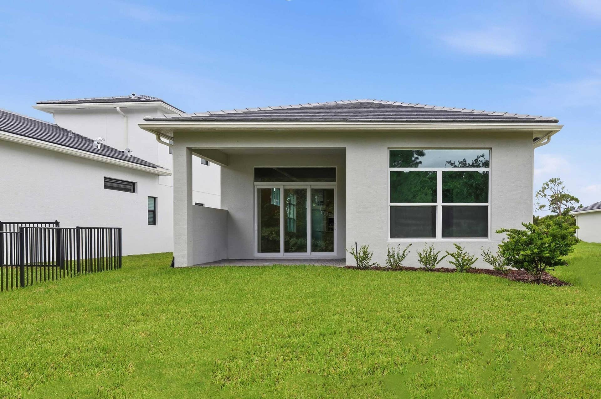 150 SE Cortile Arno, Port St Lucie, FL 34952 150_SE_Cortile_Ave_vacant-12