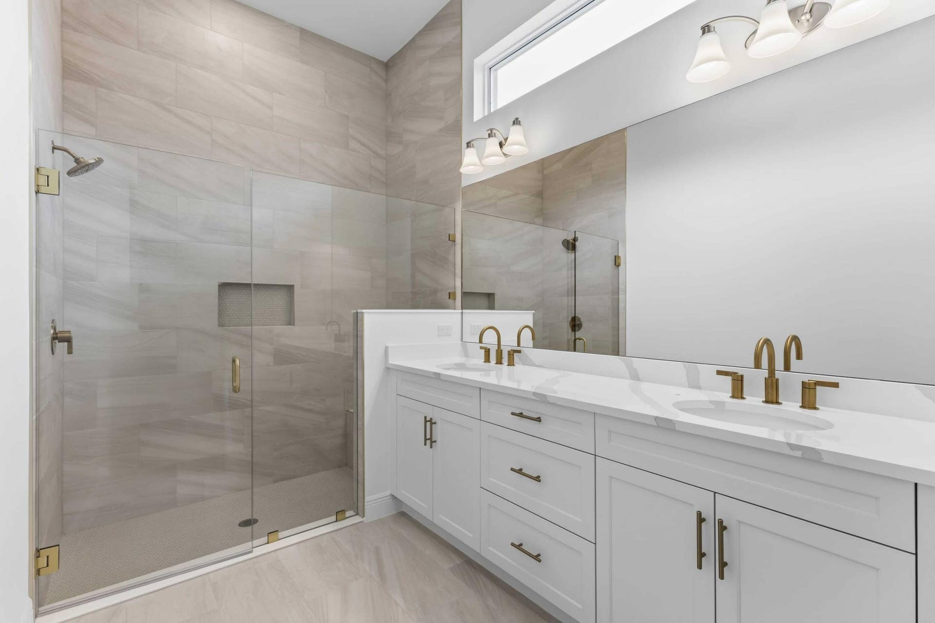 150 SE Cortile Arno, Port St Lucie, FL 34952 Primary Bath