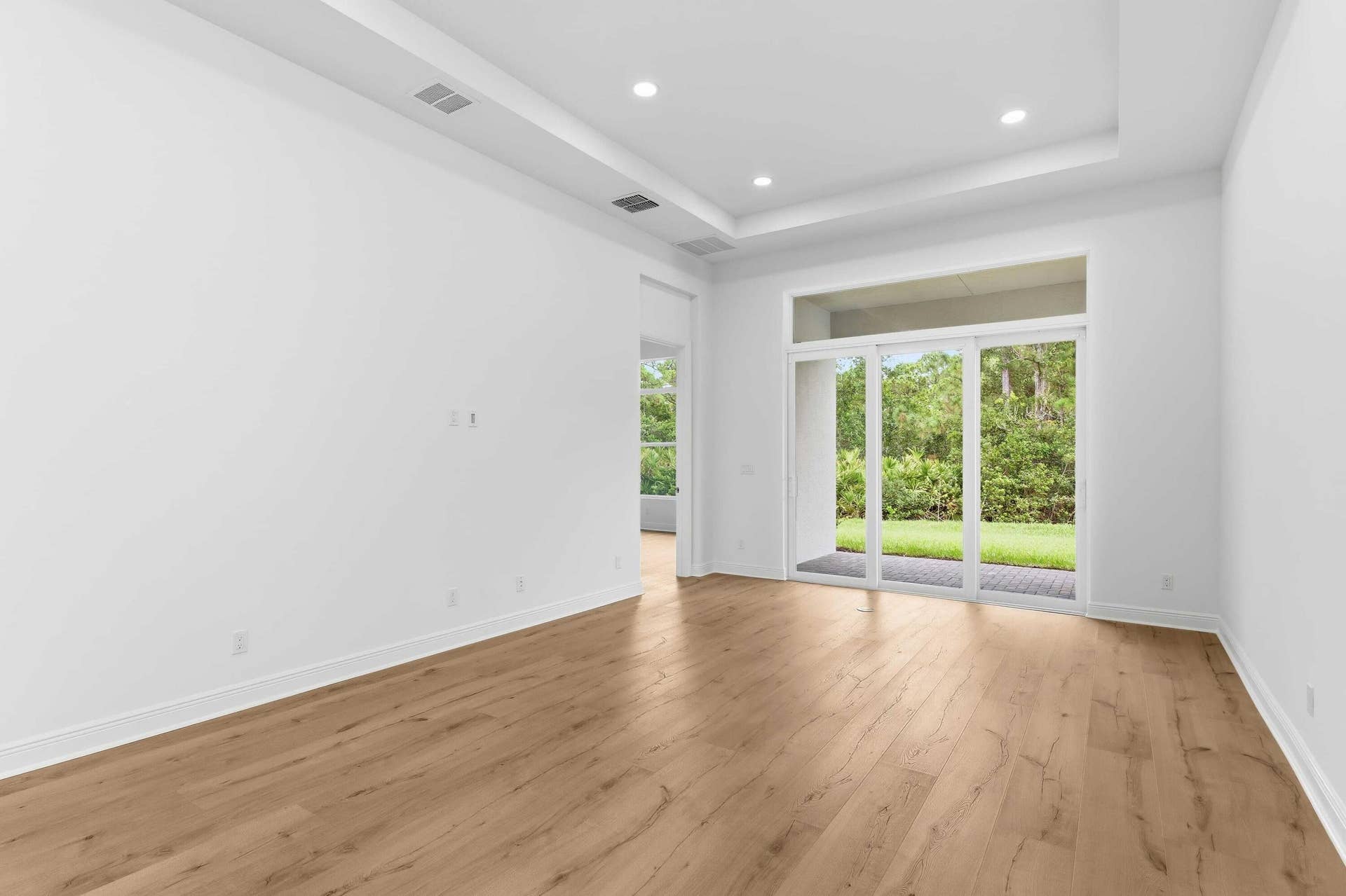 150 SE Cortile Arno, Port St Lucie, FL 34952 150_SE_Cortile_Ave_vacant-22