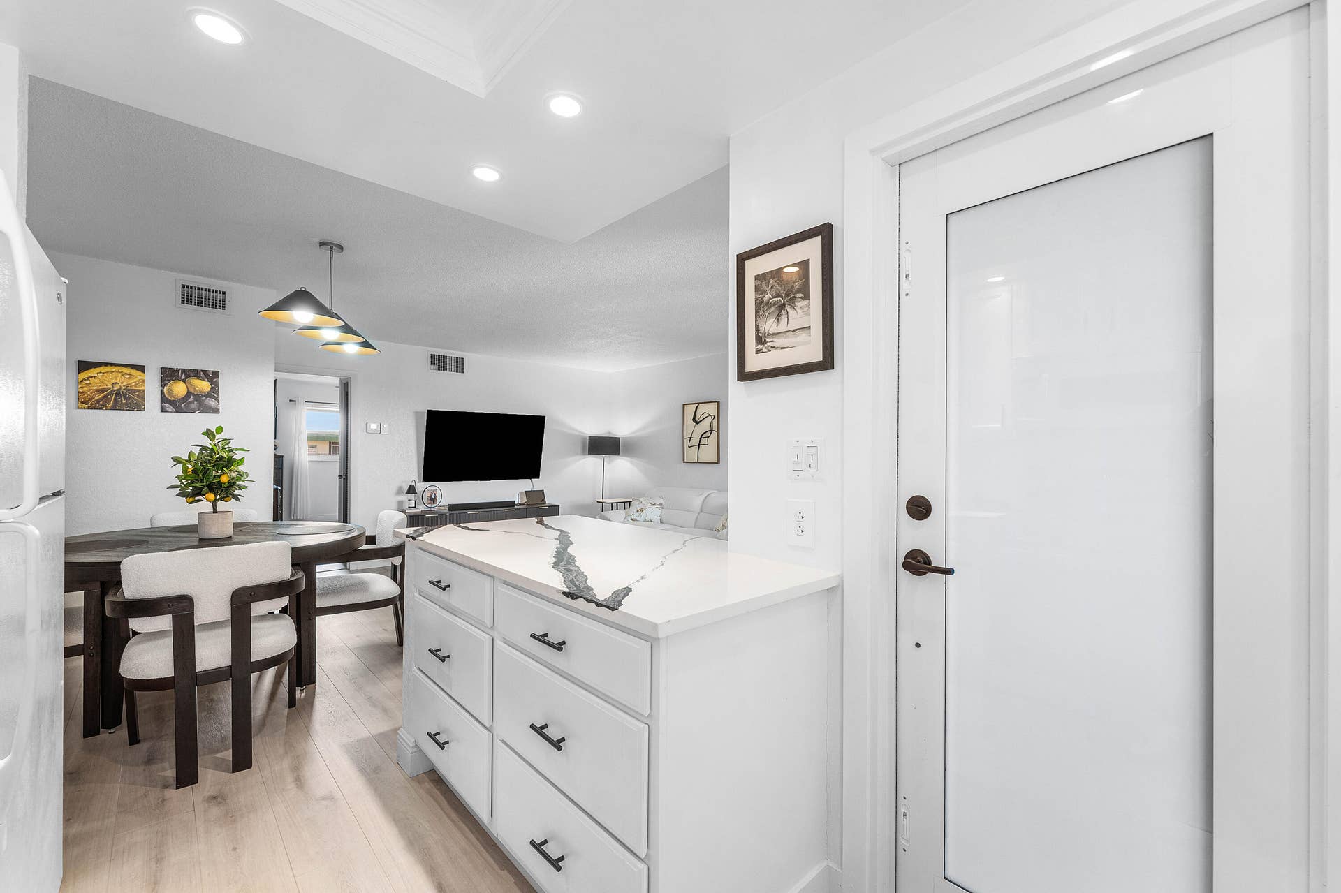806 SE 7TH Street, #408, Deerfield Beach, FL 33441 006-806Southeast7thStreet-408-DeerfieldB
