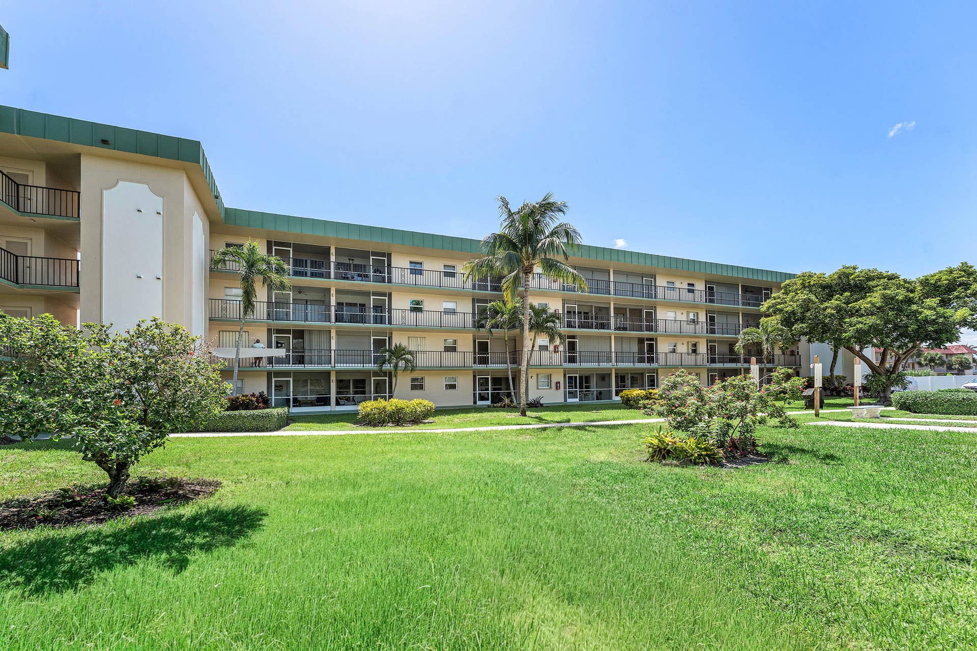 806 SE 7TH Street, #408, Deerfield Beach, FL 33441 022-806Southeast7thStreet-408-DeerfieldB